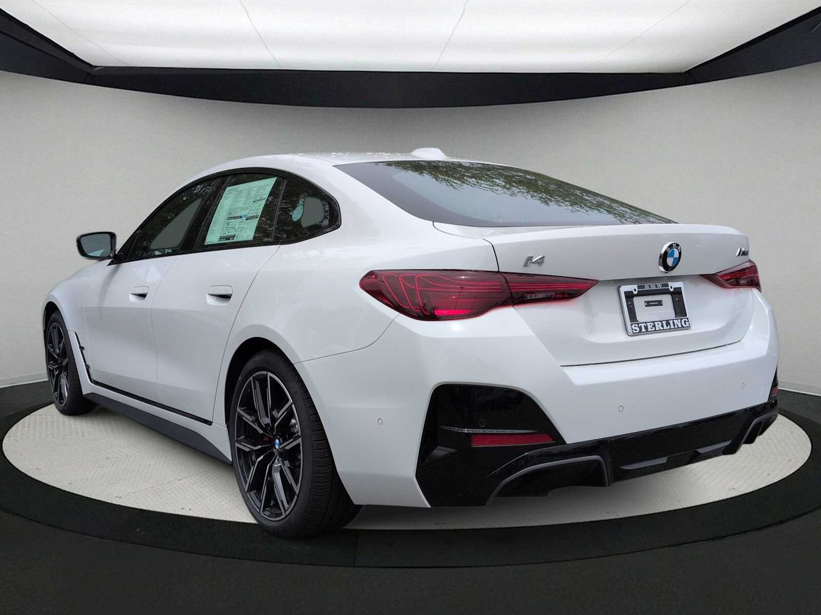 Thumbnail: 2026 BMW i4 - 6