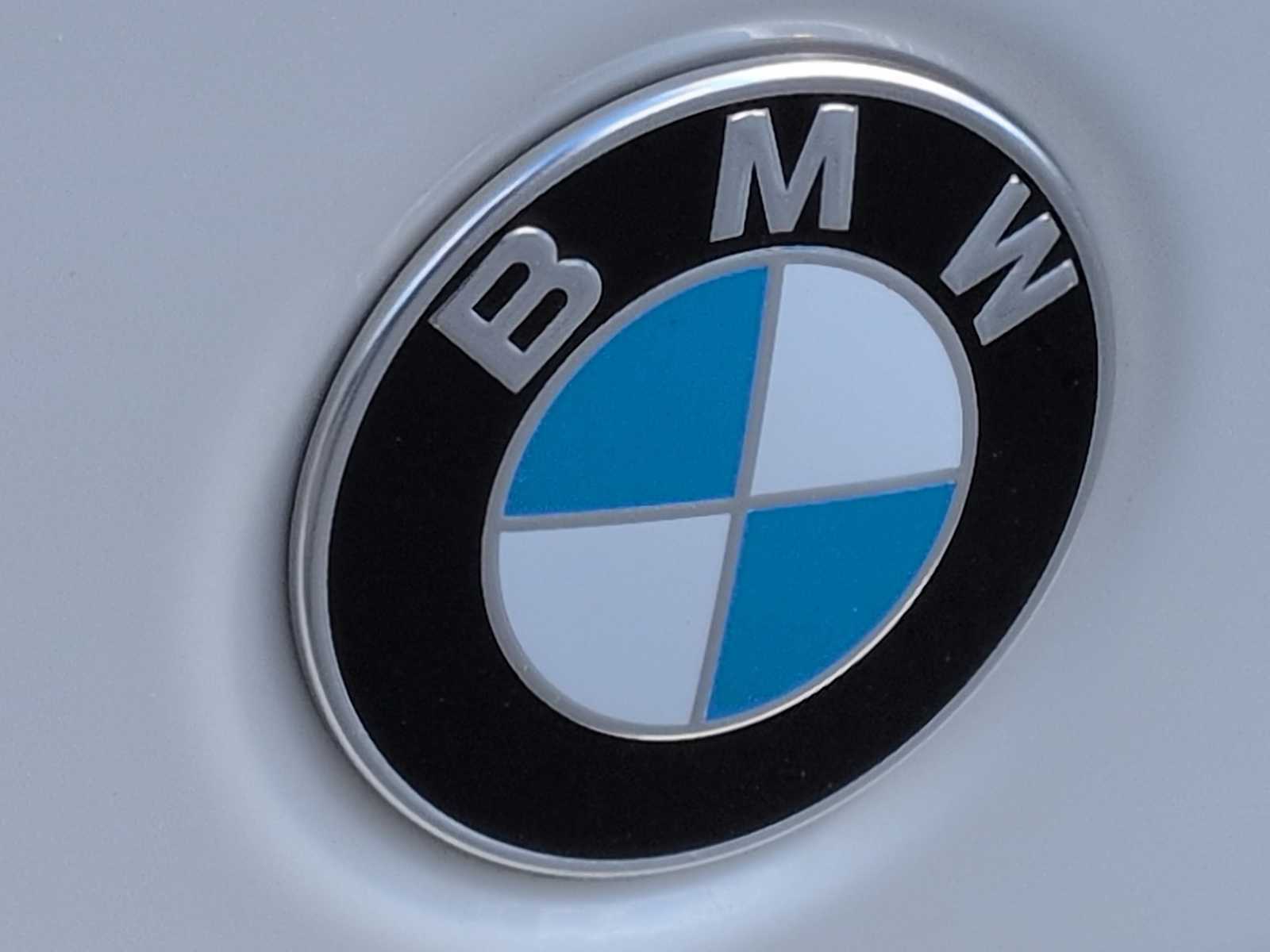 Thumbnail: 2025 BMW 3 Series - 13