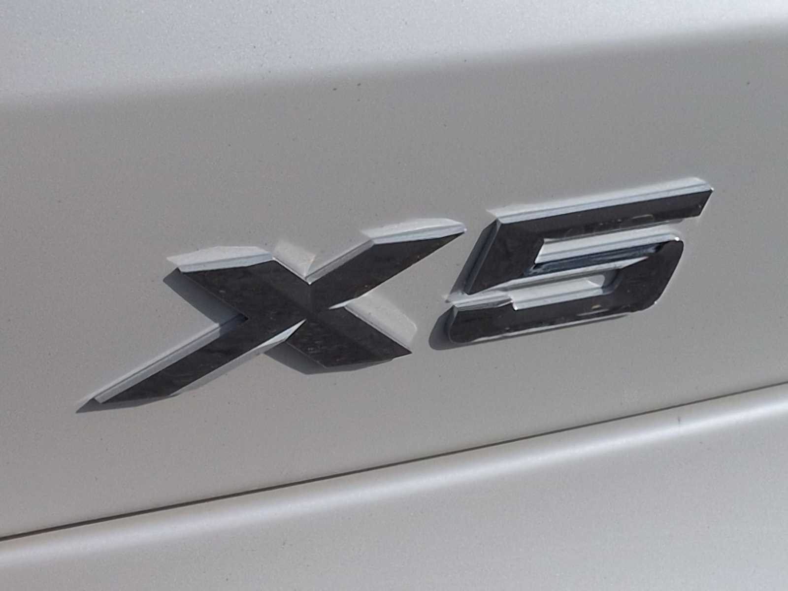 Thumbnail: 2026 BMW X5 - 13