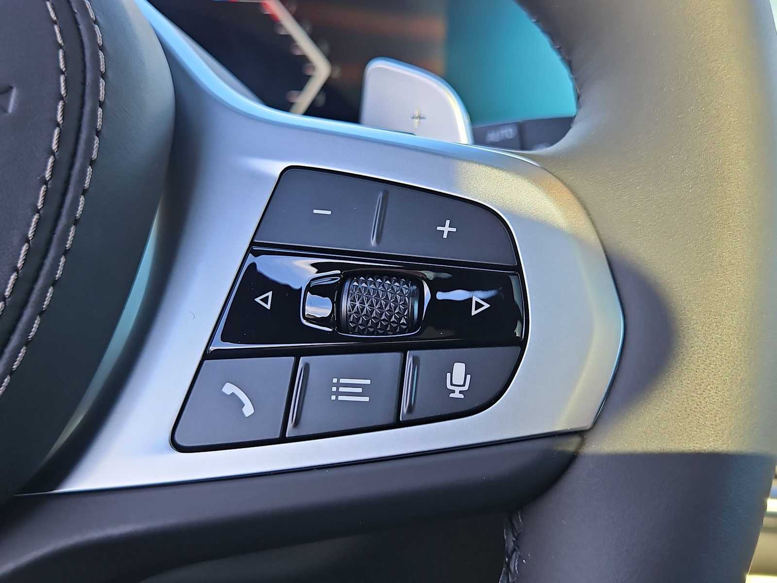 Thumbnail: 2026 BMW X7 - 24