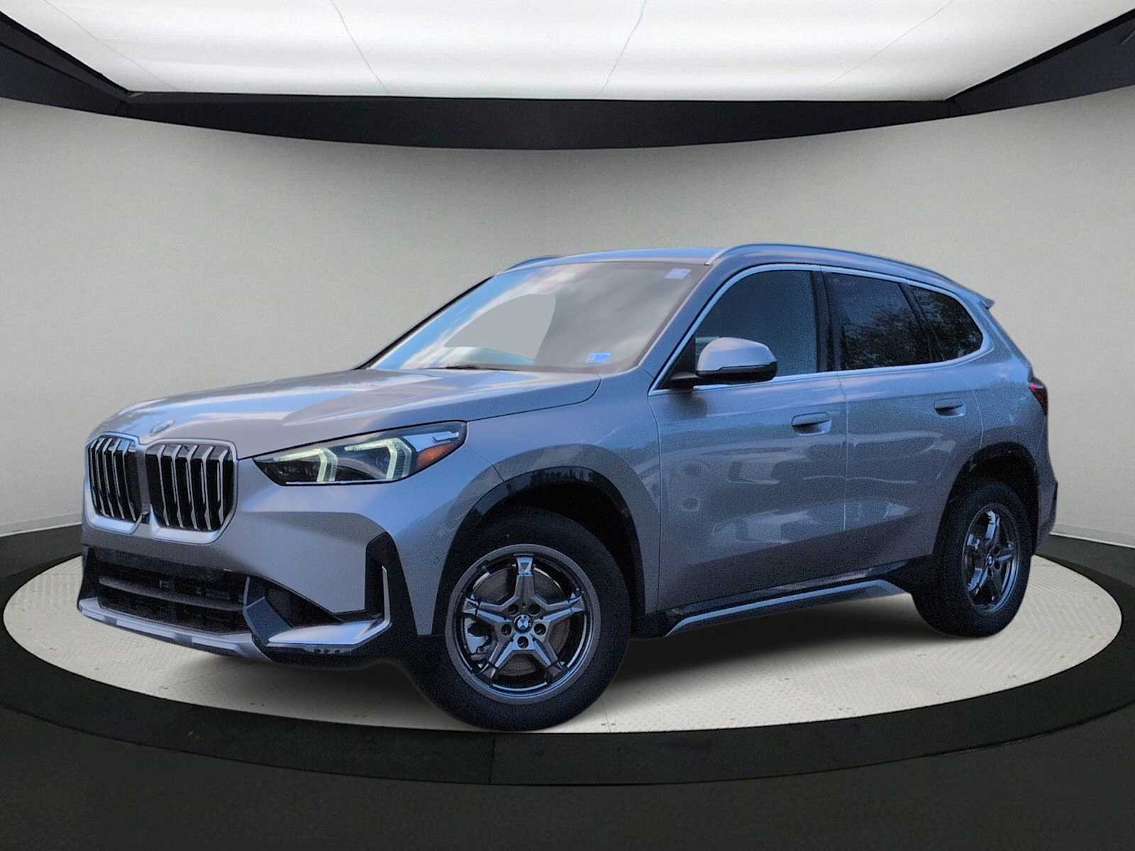 Thumbnail: 2026 BMW X1 - 1