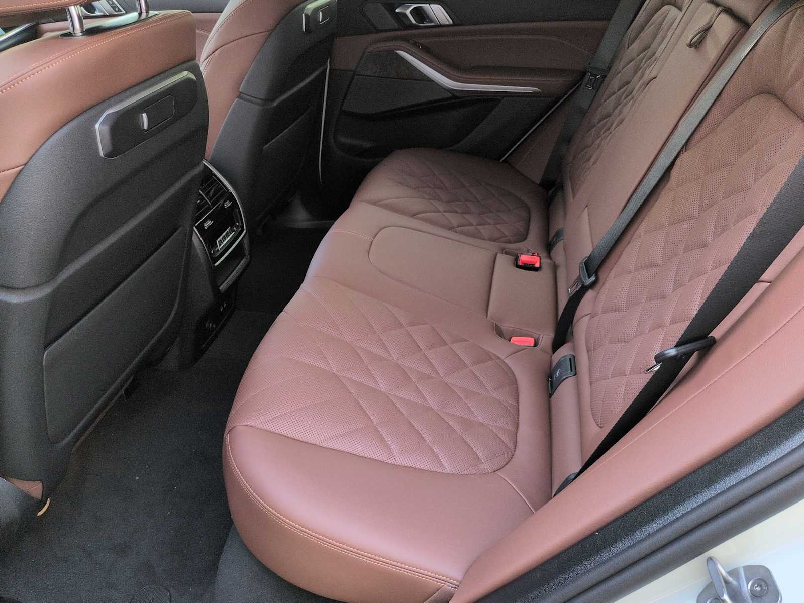 Thumbnail: 2026 BMW X5 - 21