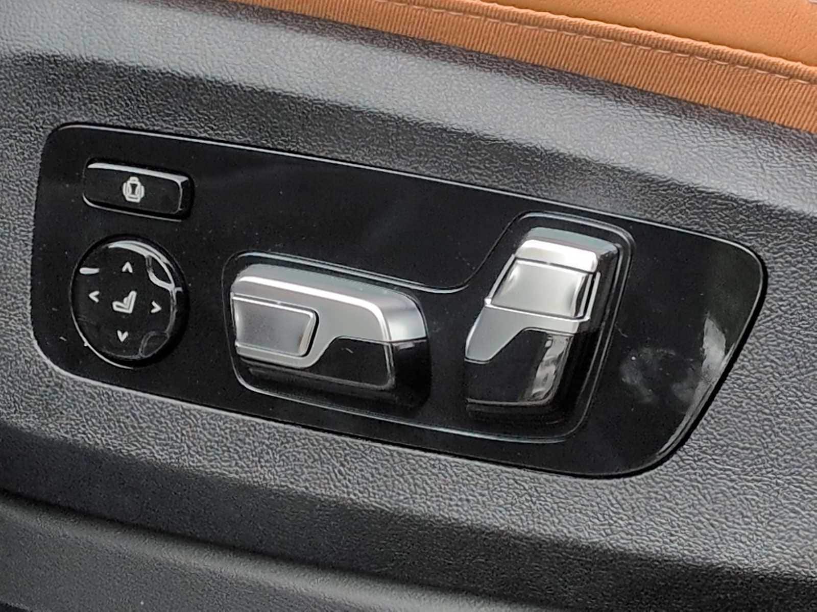 Thumbnail: 2027 BMW X7 - 18