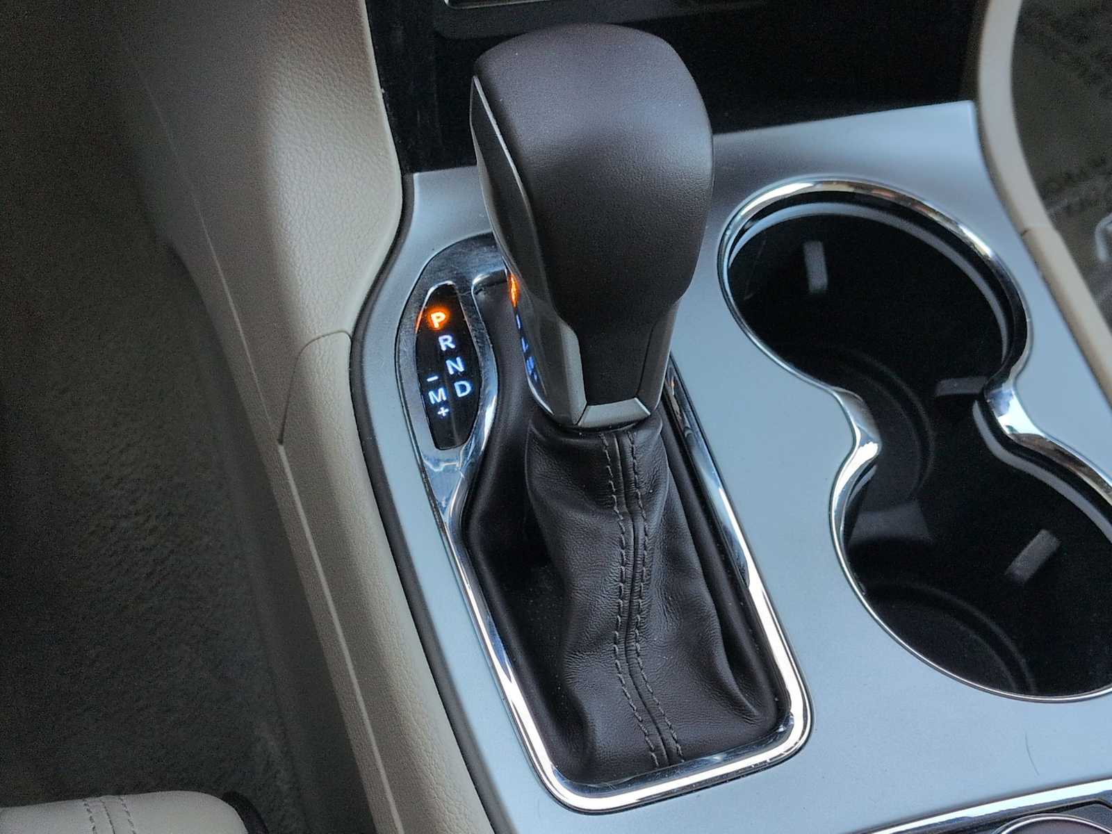 Thumbnail: 2020 Jeep Grand Cherokee - 35