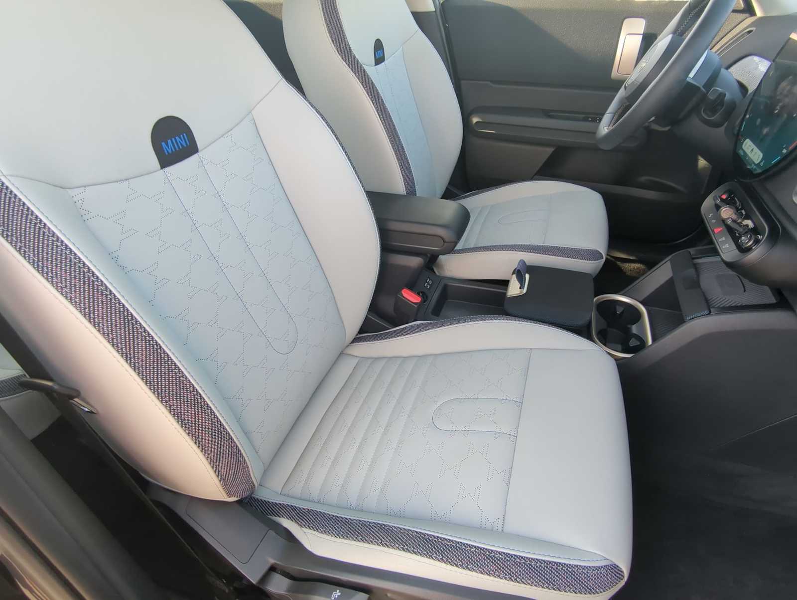 Thumbnail: 2025 MINI Cooper Countryman - 22