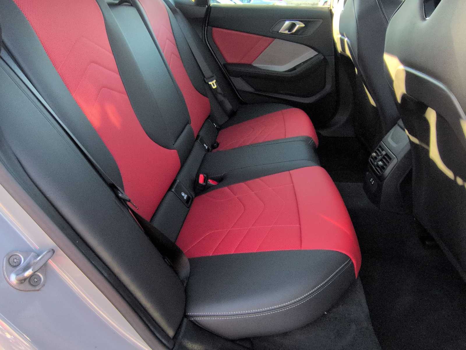 Thumbnail: 2025 BMW 2 Series - 22