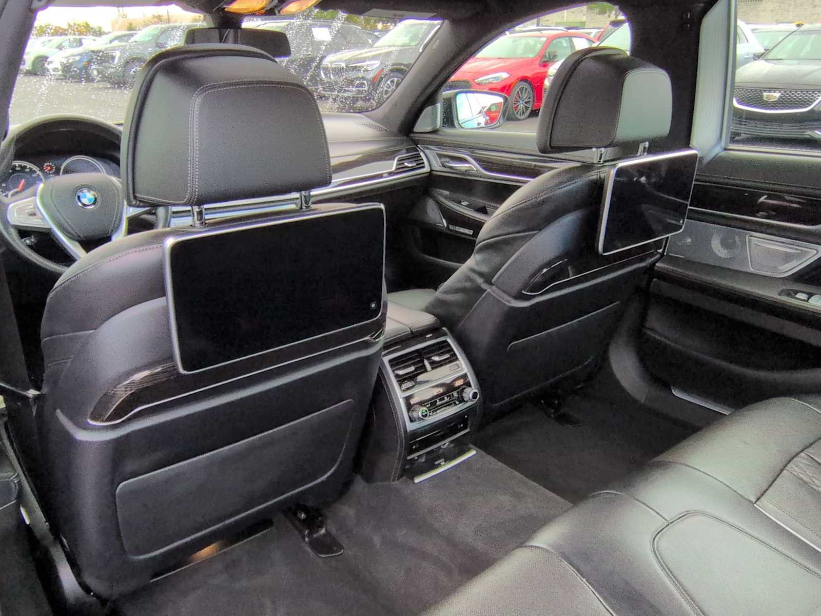 Thumbnail: 2016 BMW 7 Series - 19