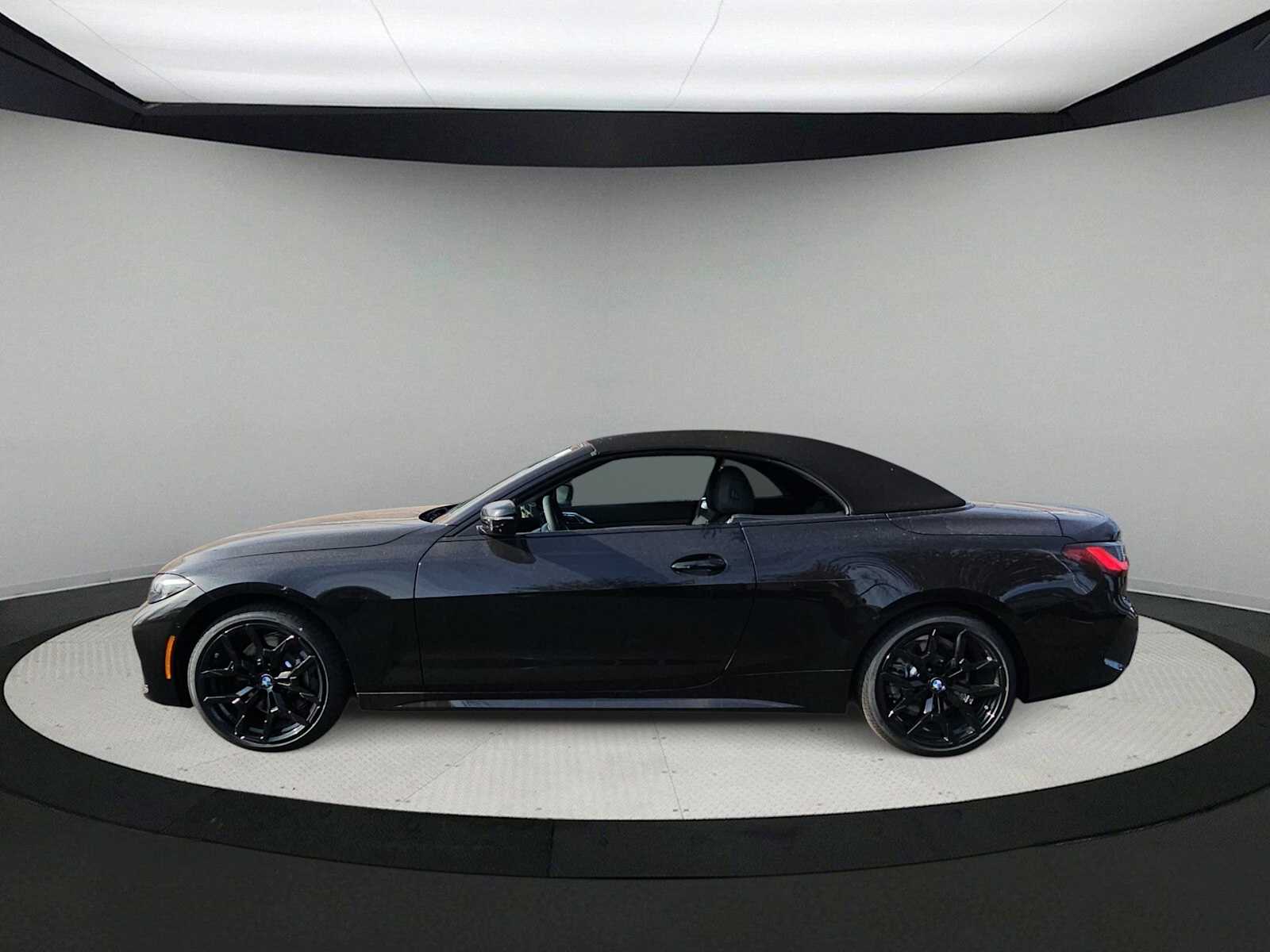 Thumbnail: 2026 BMW 4 Series - 5