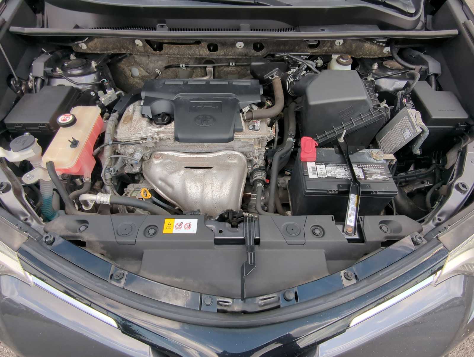 Thumbnail: 2018 Toyota RAV4 - 13