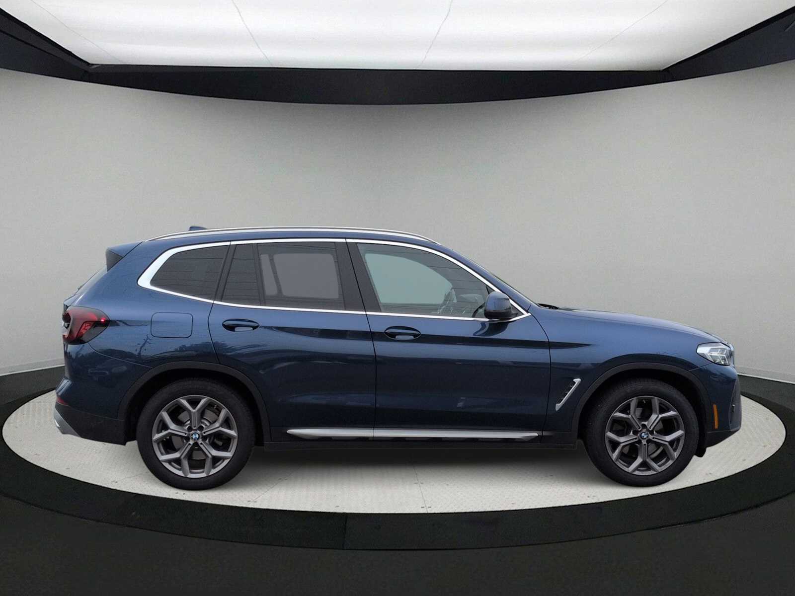 Thumbnail: 2022 BMW X3 - 9