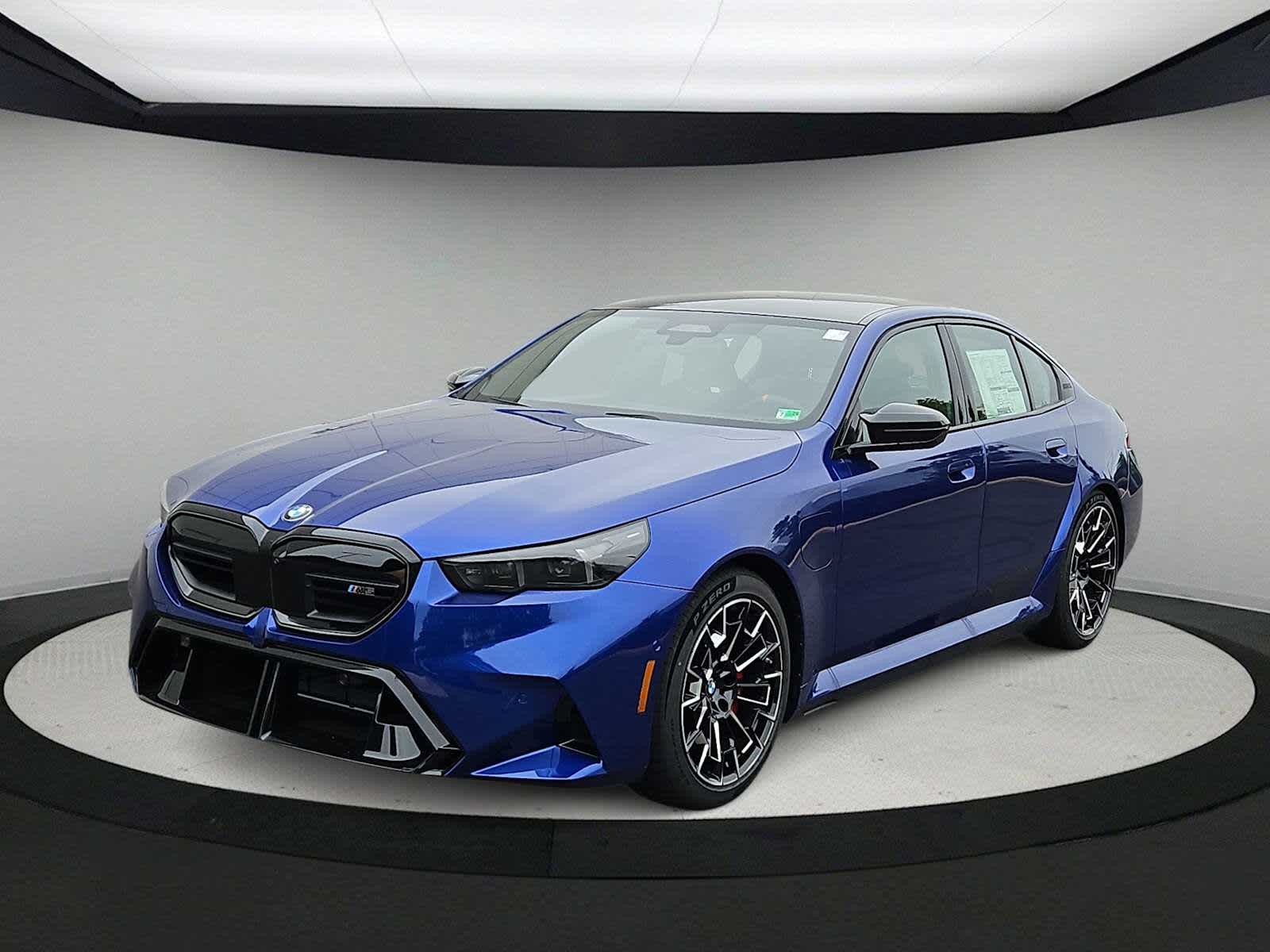 Thumbnail: 2026 BMW M5 - 4