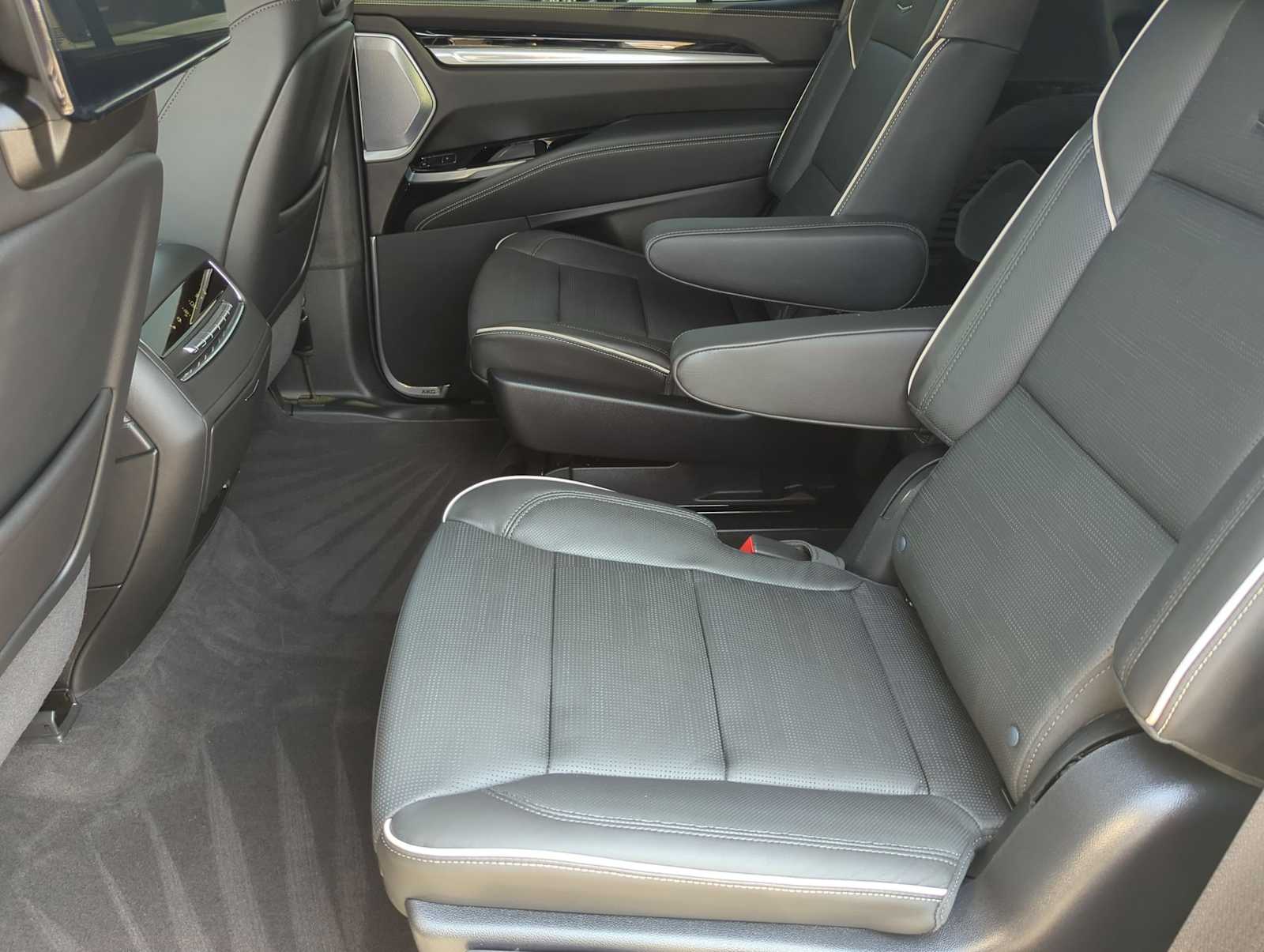Thumbnail: 2025 Cadillac Escalade - 21