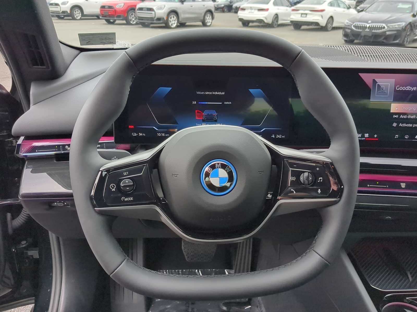 Thumbnail: 2025 BMW i5 - 24
