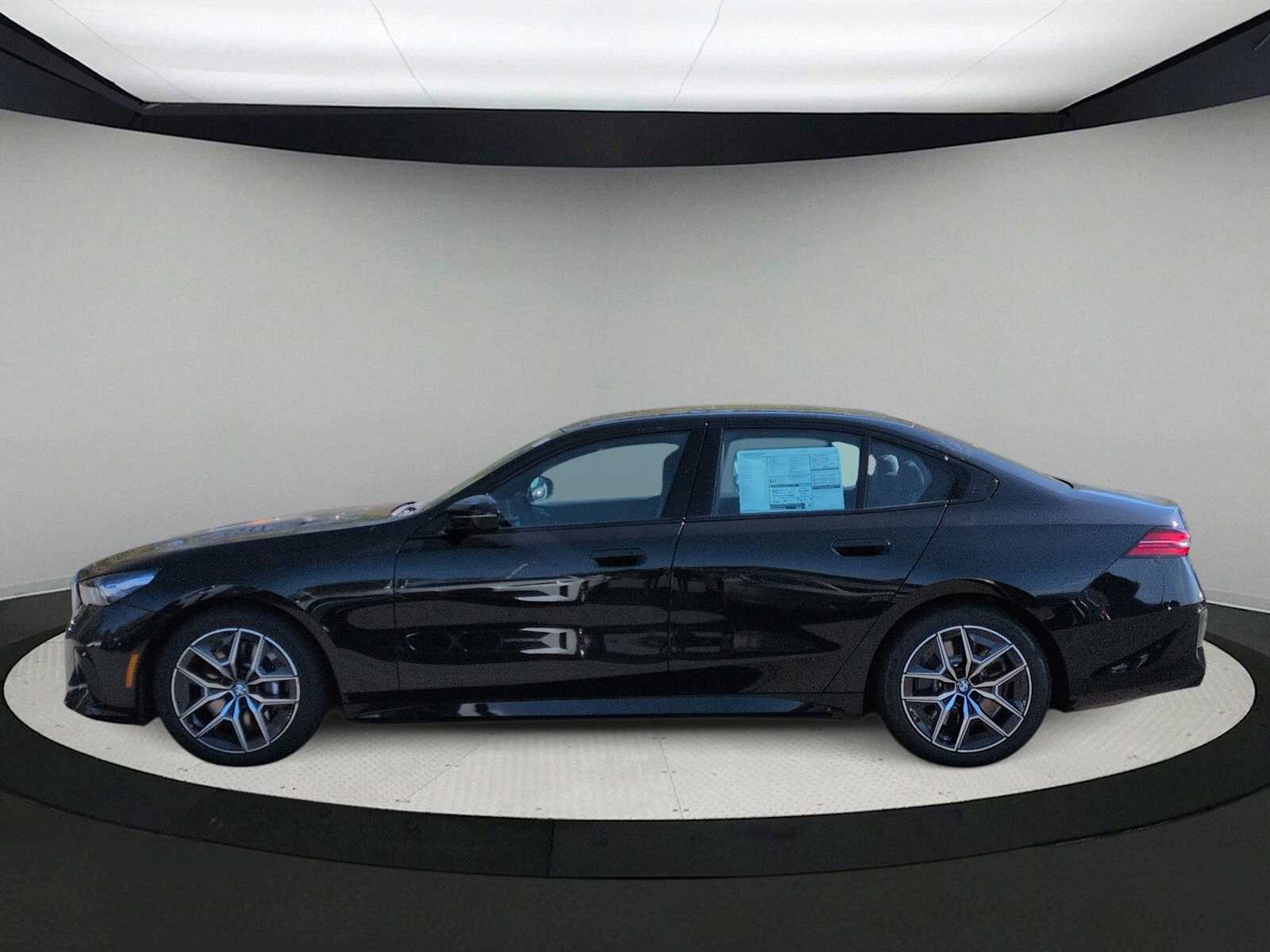 Thumbnail: 2025 BMW i5 - 5