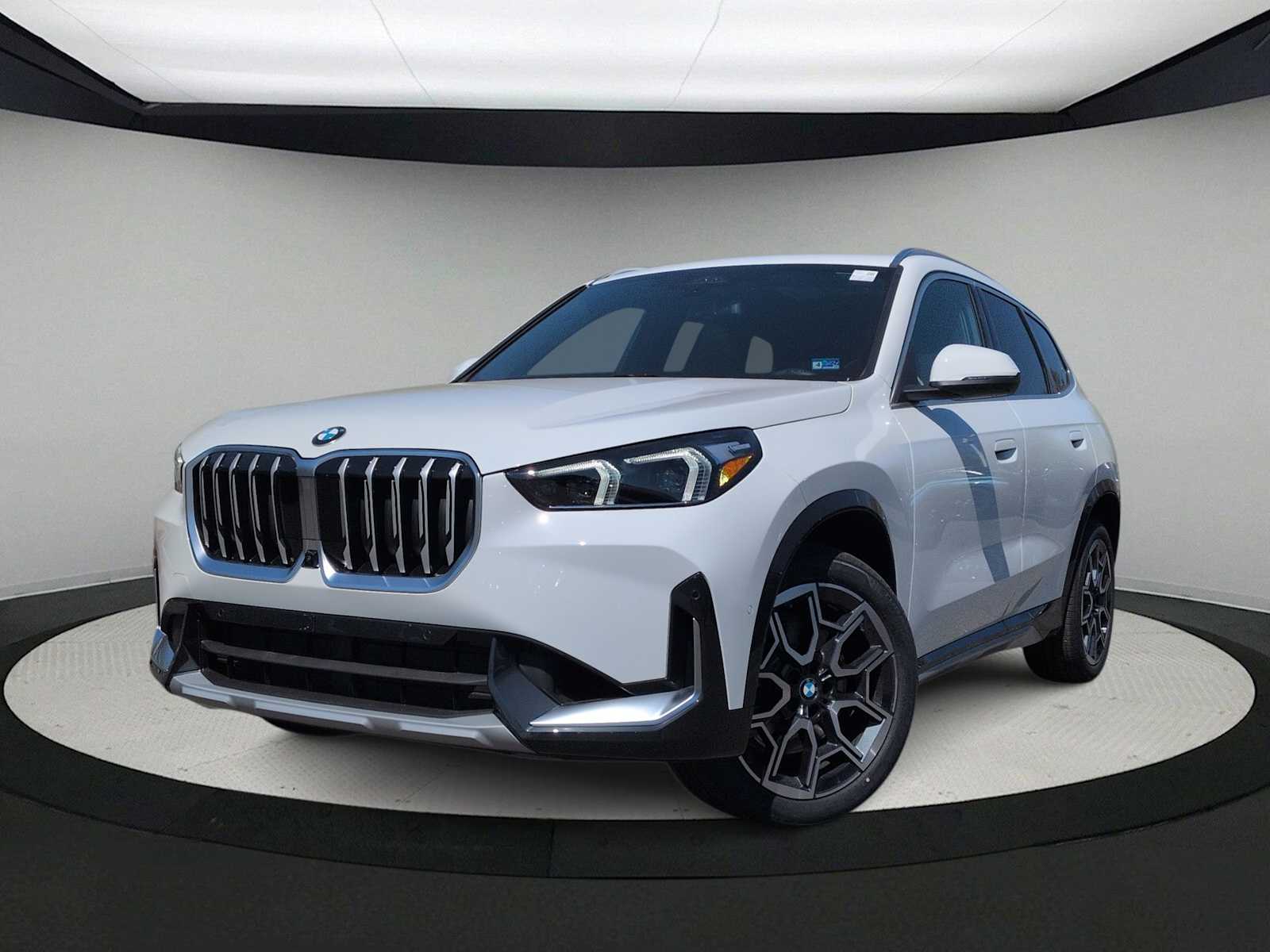 Thumbnail: 2026 BMW X1 - 1