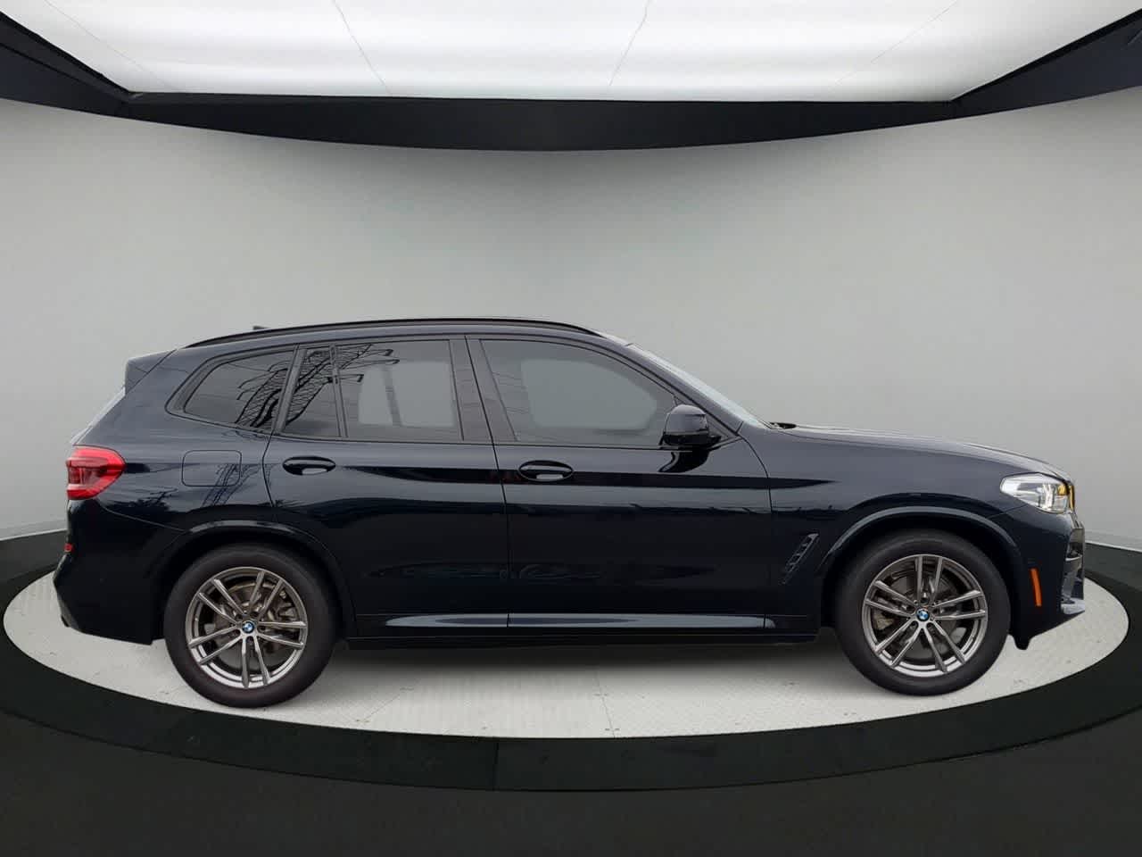 Thumbnail: 2021 BMW X3 - 9