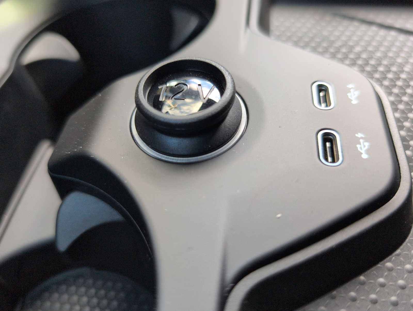 Thumbnail: 2026 BMW iX - 32