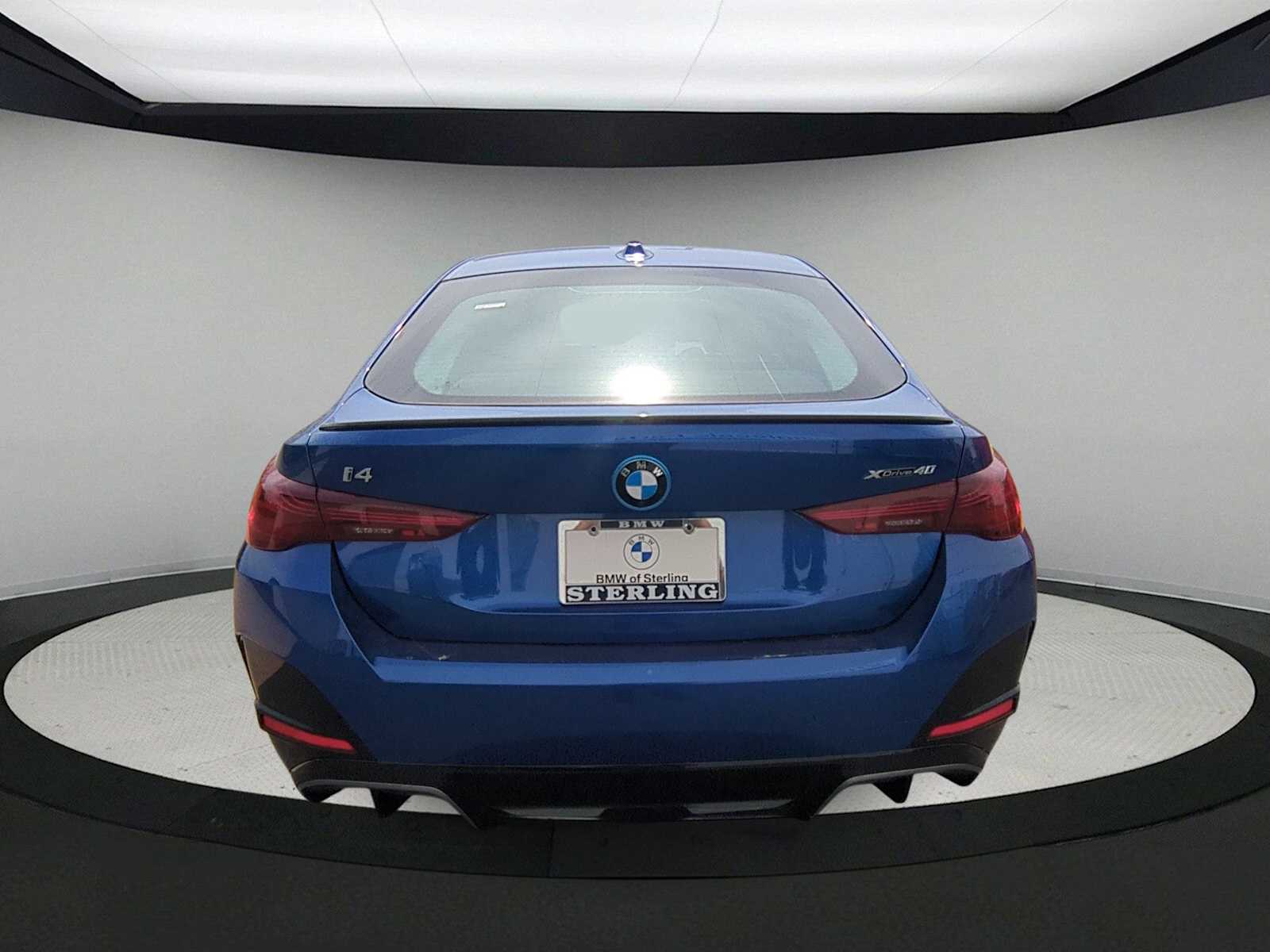 Thumbnail: 2025 BMW i4 - 7