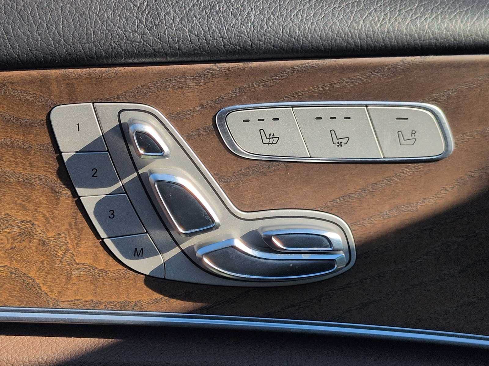 Thumbnail: 2017 Mercedes-Benz E-Class - 18