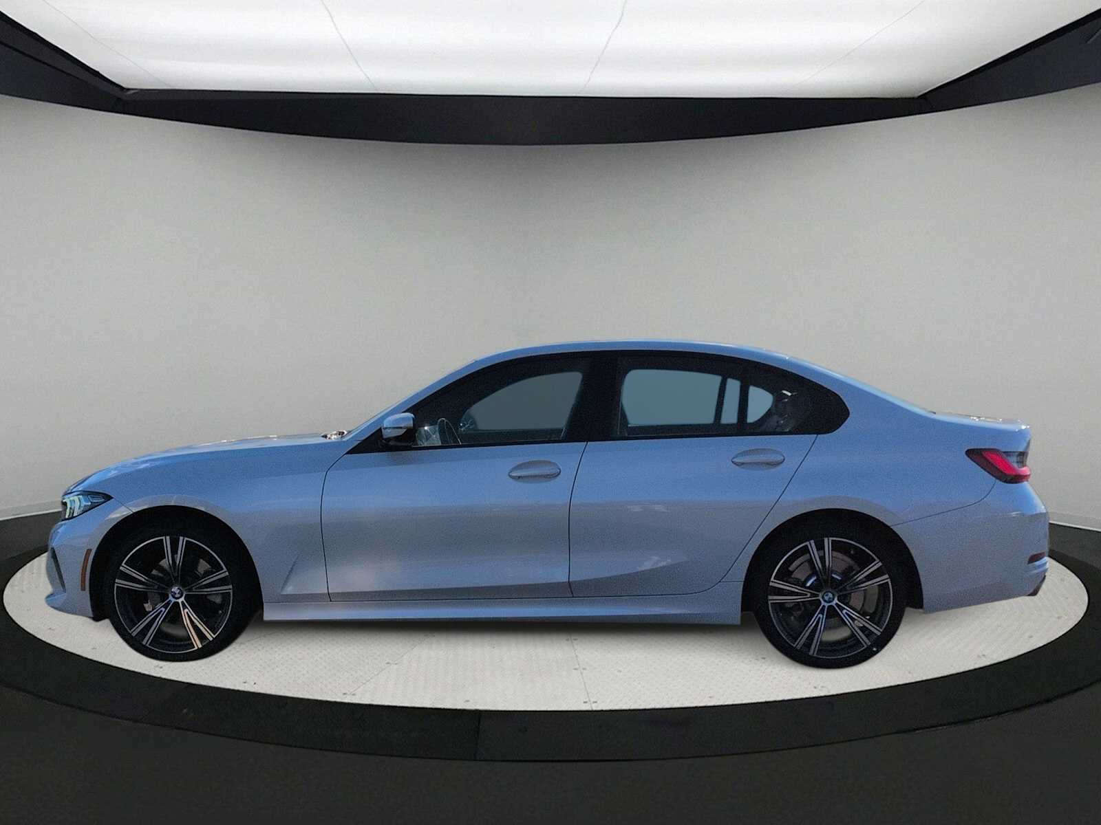 Thumbnail: 2023 BMW 3 Series - 5