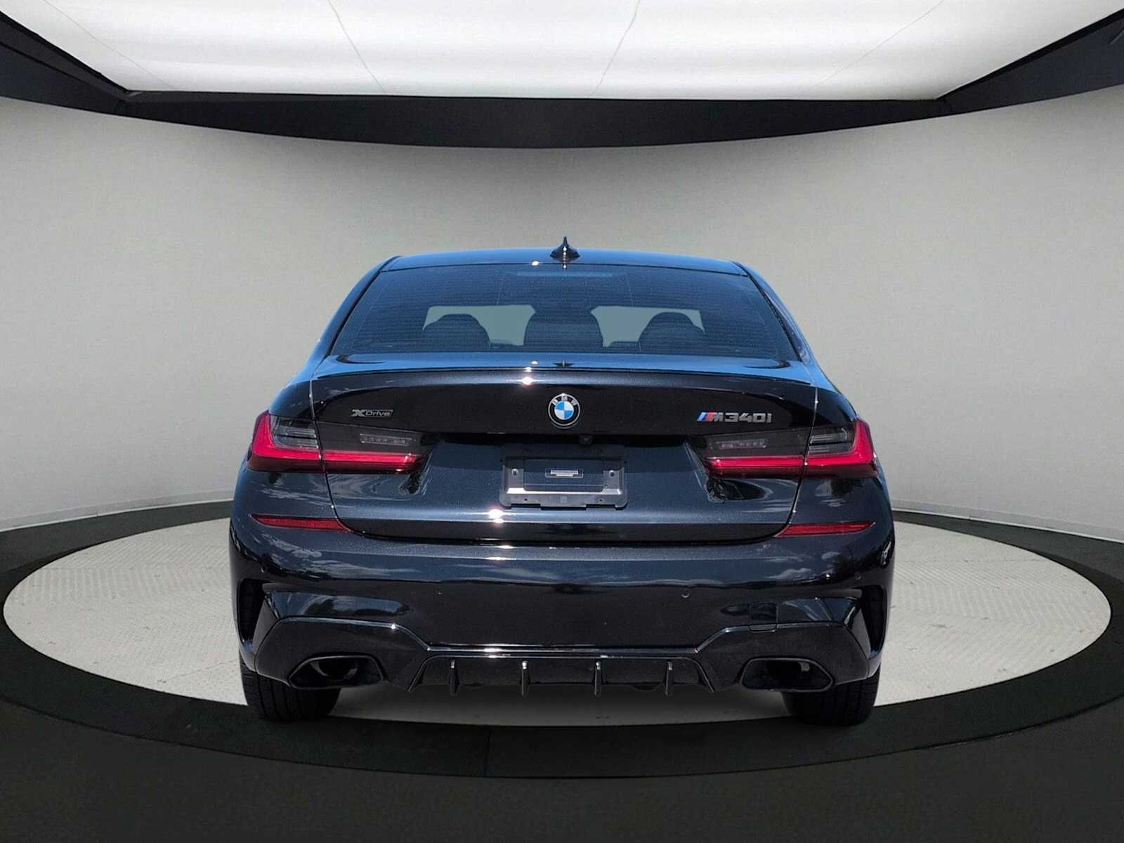 Thumbnail: 2022 BMW 3 Series - 7