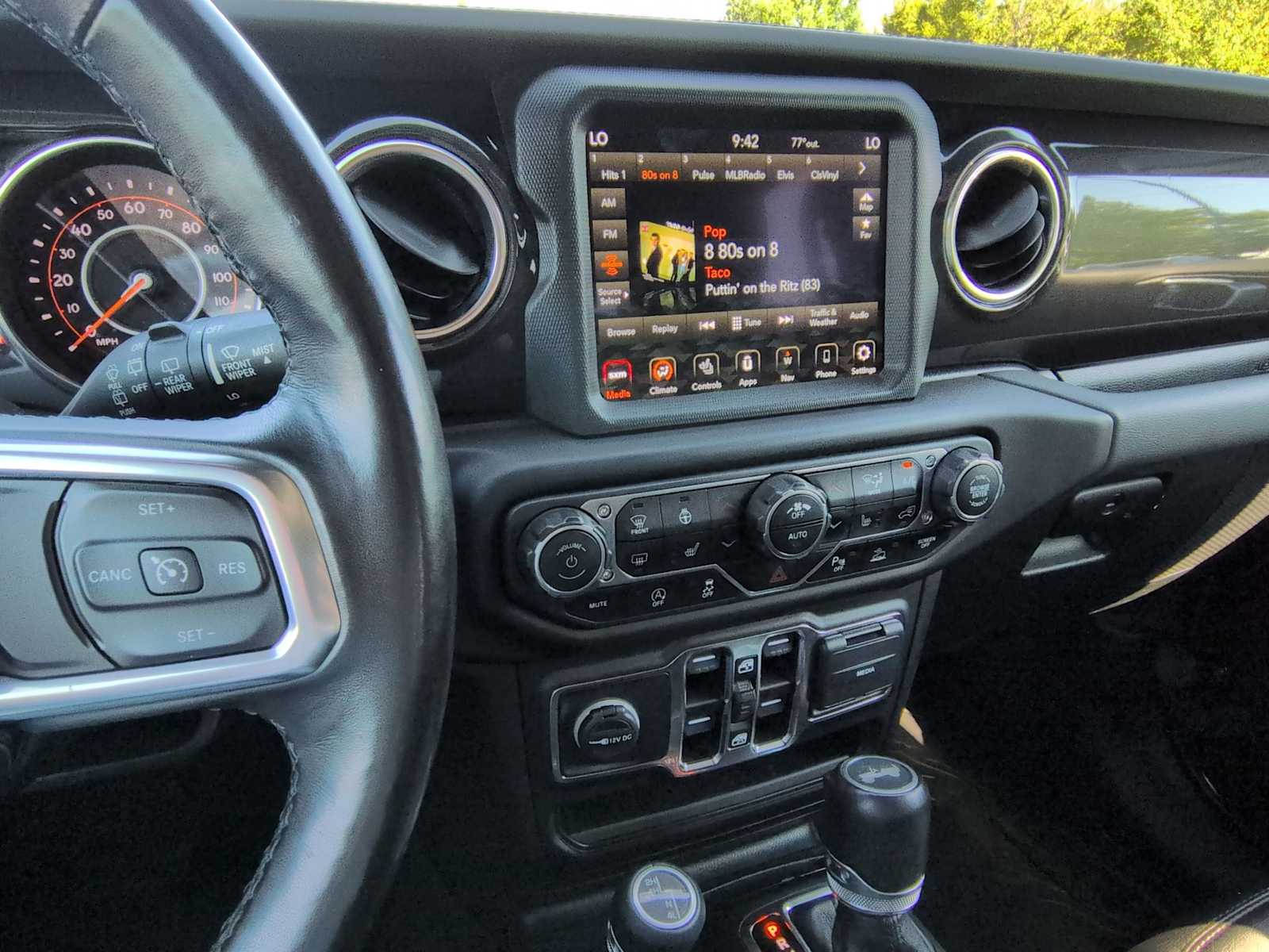 Thumbnail: 2021 Jeep Wrangler - 28