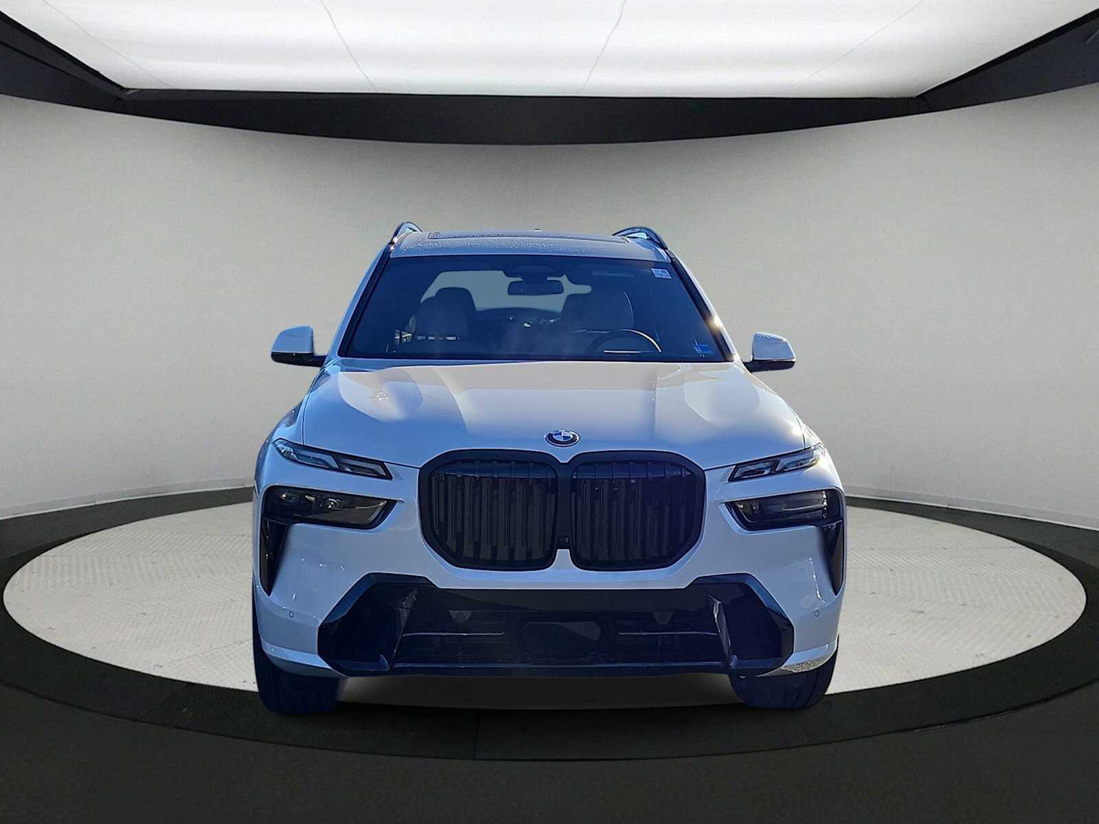 Thumbnail: 2026 BMW X7 - 3