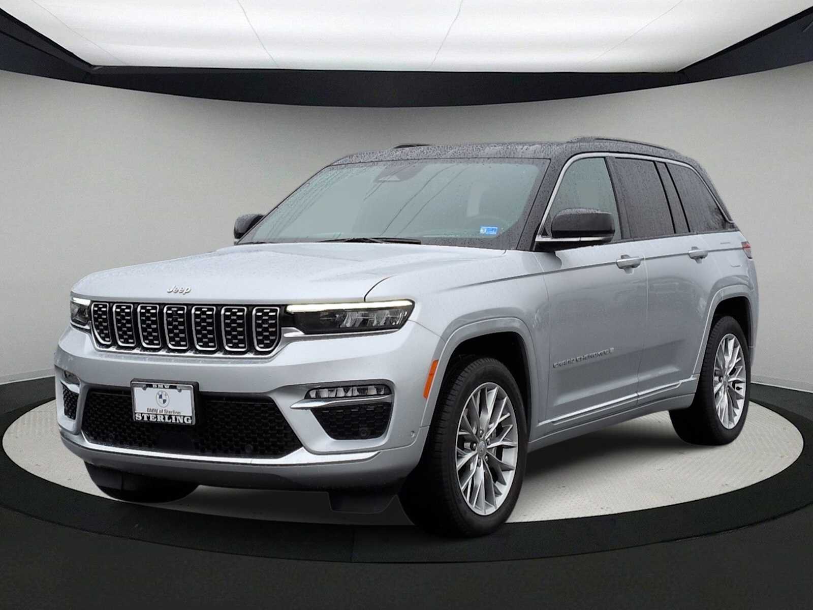 Thumbnail: 2024 Jeep Grand Cherokee - 4