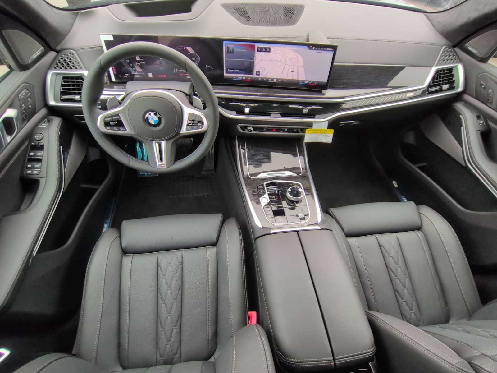 Thumbnail: 2026 BMW X7 - 16