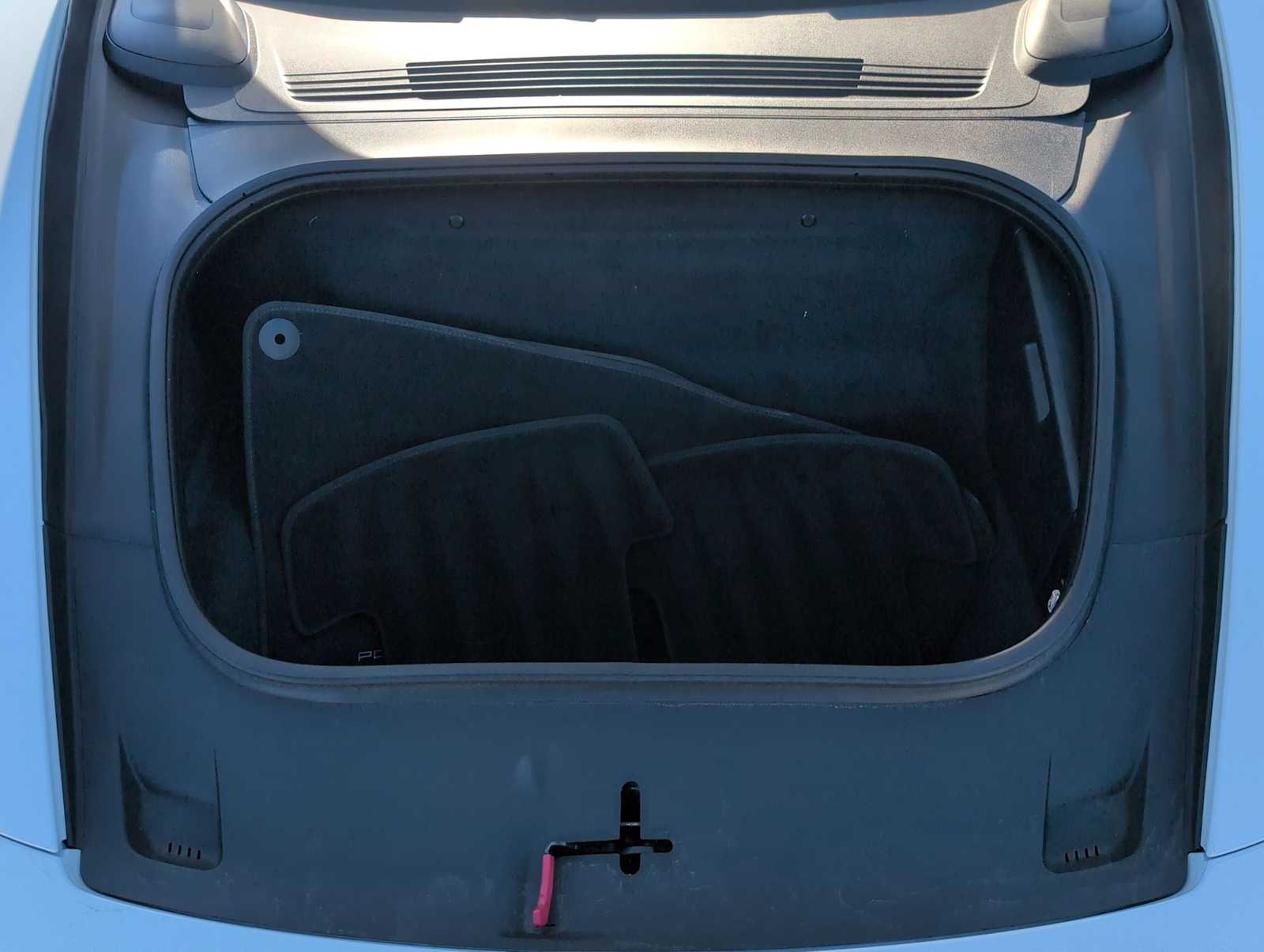 Thumbnail: 2020 Porsche 911 - 29