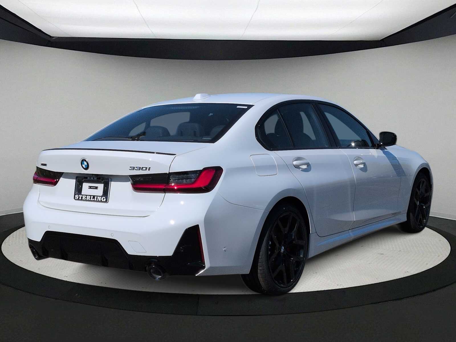 Thumbnail: 2026 BMW 3 Series - 8