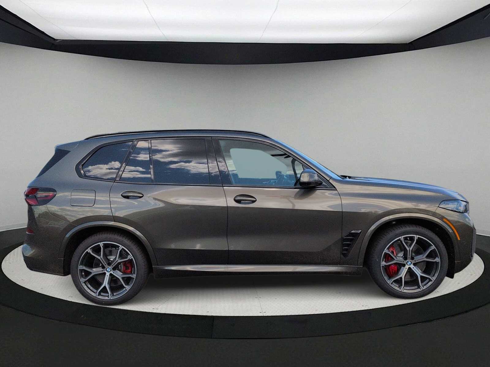 Thumbnail: 2026 BMW X5 - 9