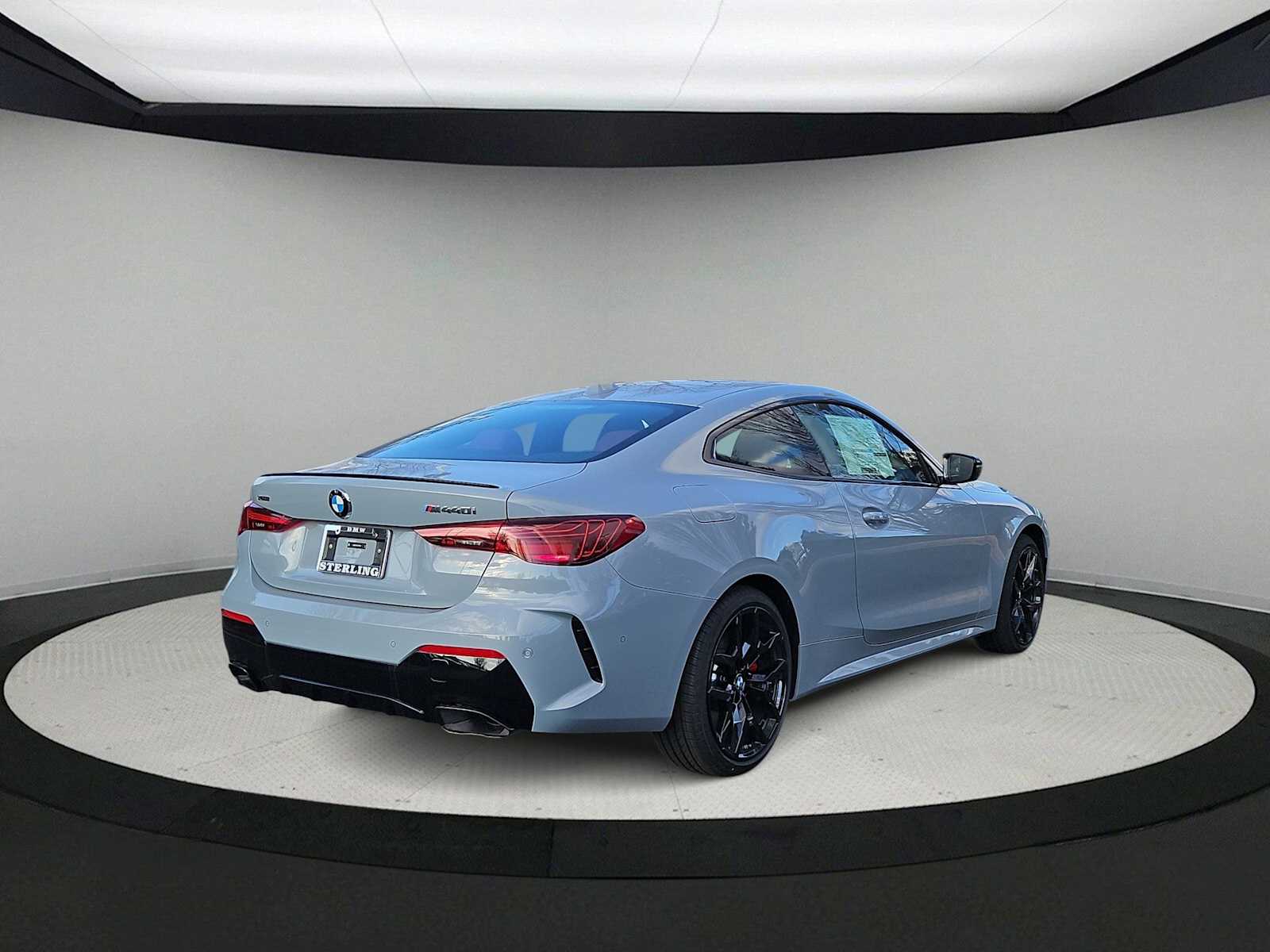 Thumbnail: 2026 BMW 4 Series - 8