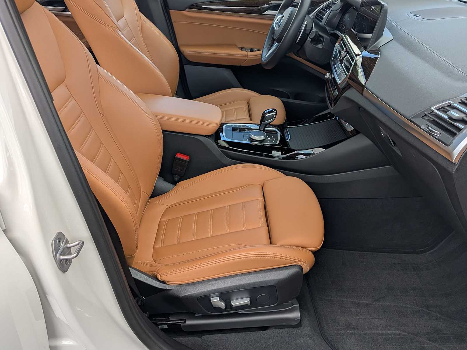 Thumbnail: 2023 BMW X3 - 24