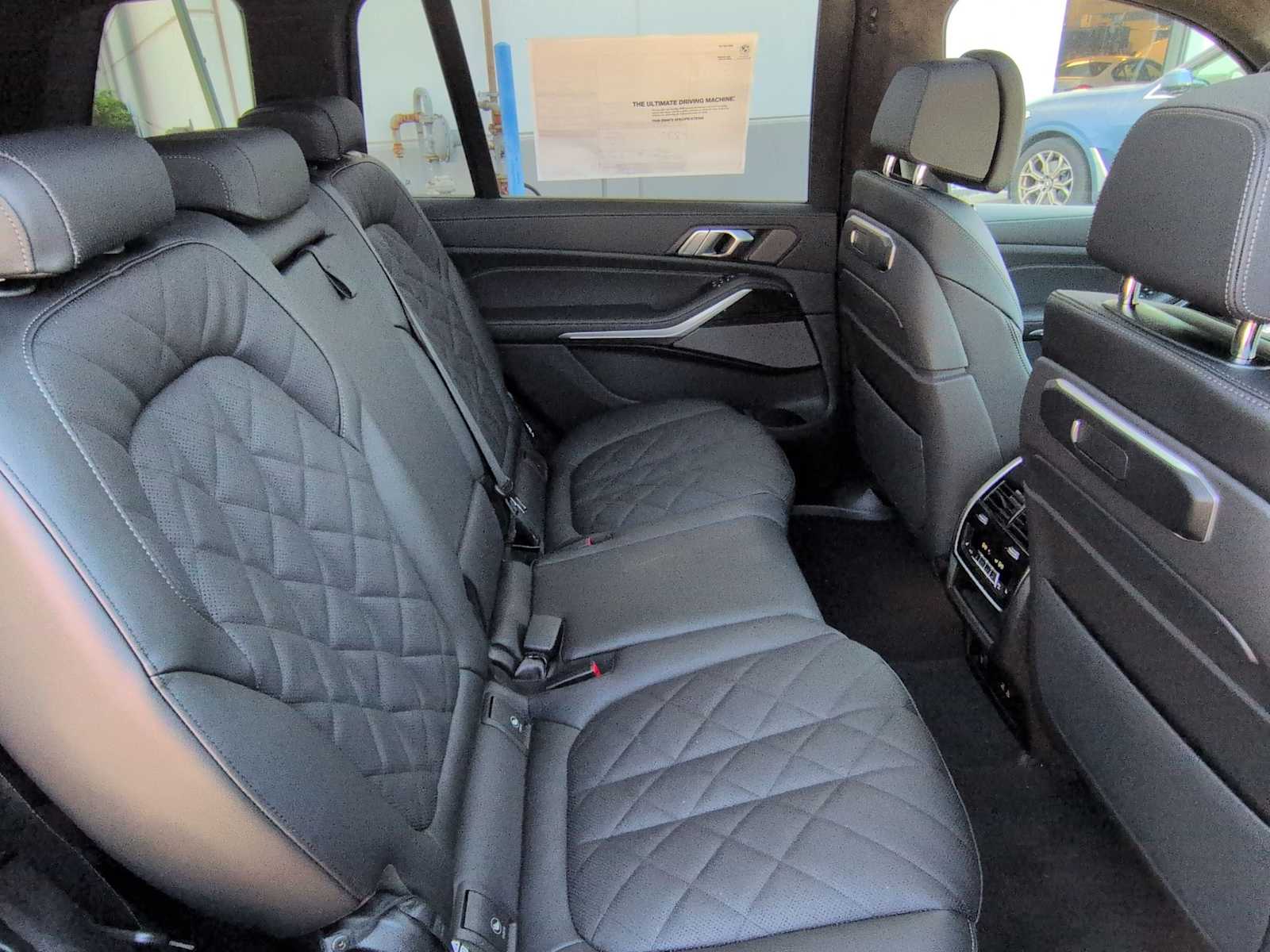 Thumbnail: 2026 BMW X7 - 22