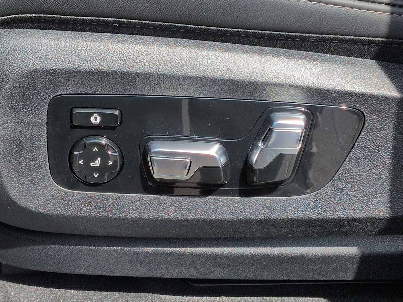 Thumbnail: 2026 BMW X5 - 18