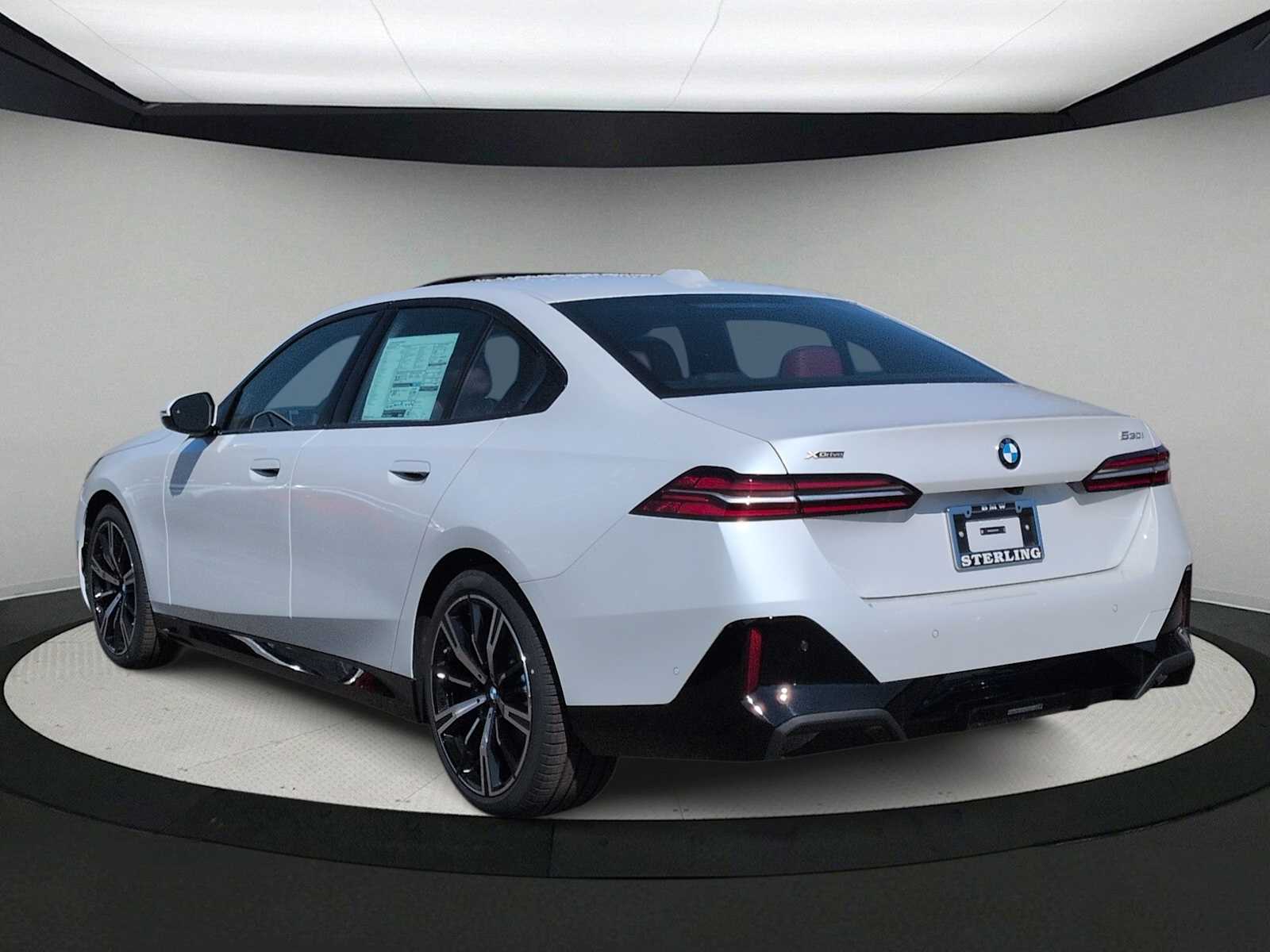 Thumbnail: 2026 BMW 5 Series - 6