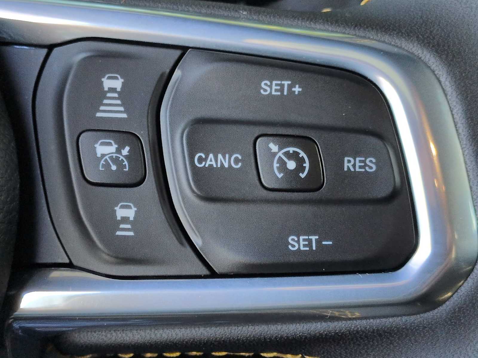 Thumbnail: 2024 Jeep Wrangler - 26