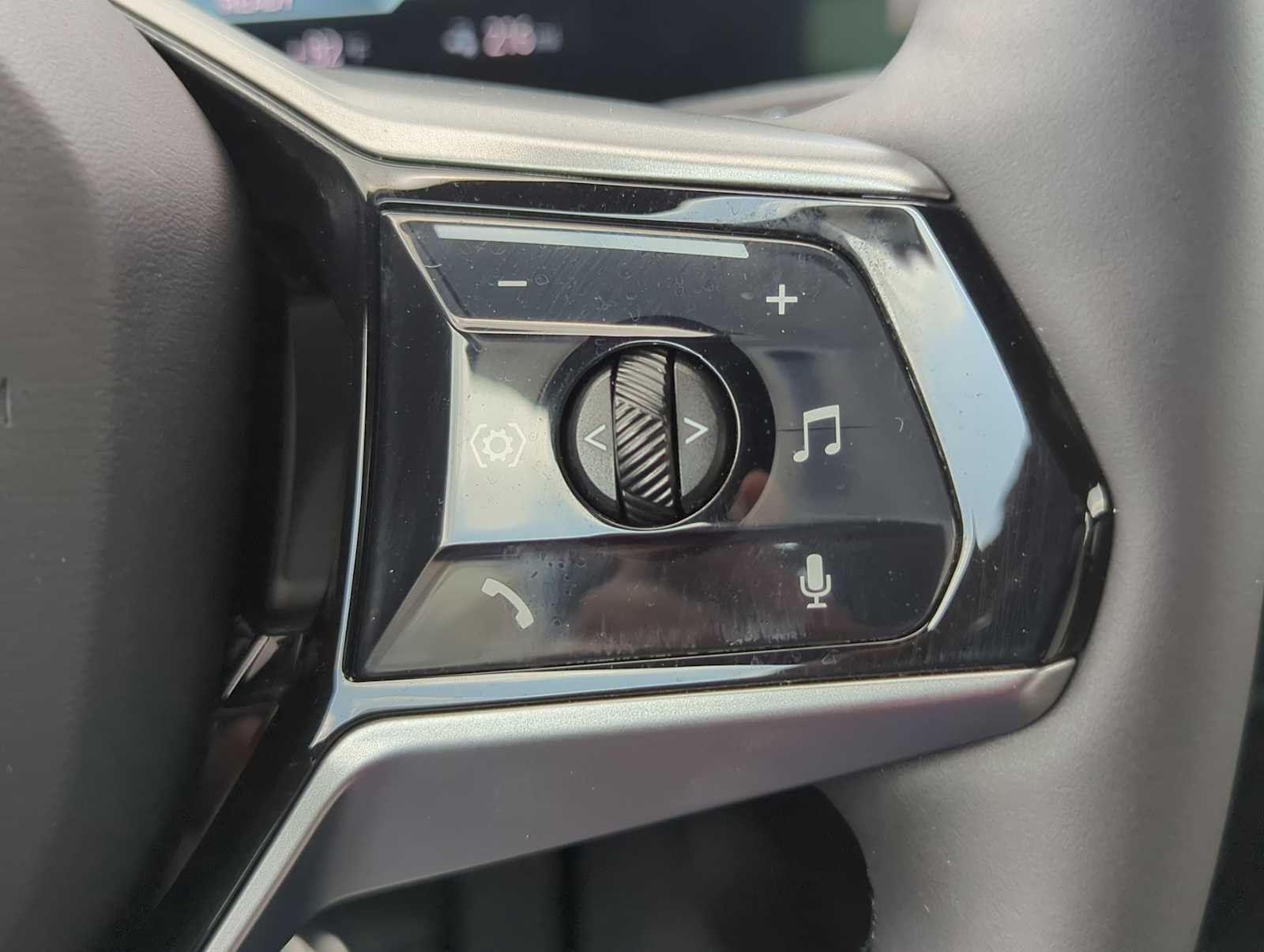 Thumbnail: 2024 BMW i5 - 25