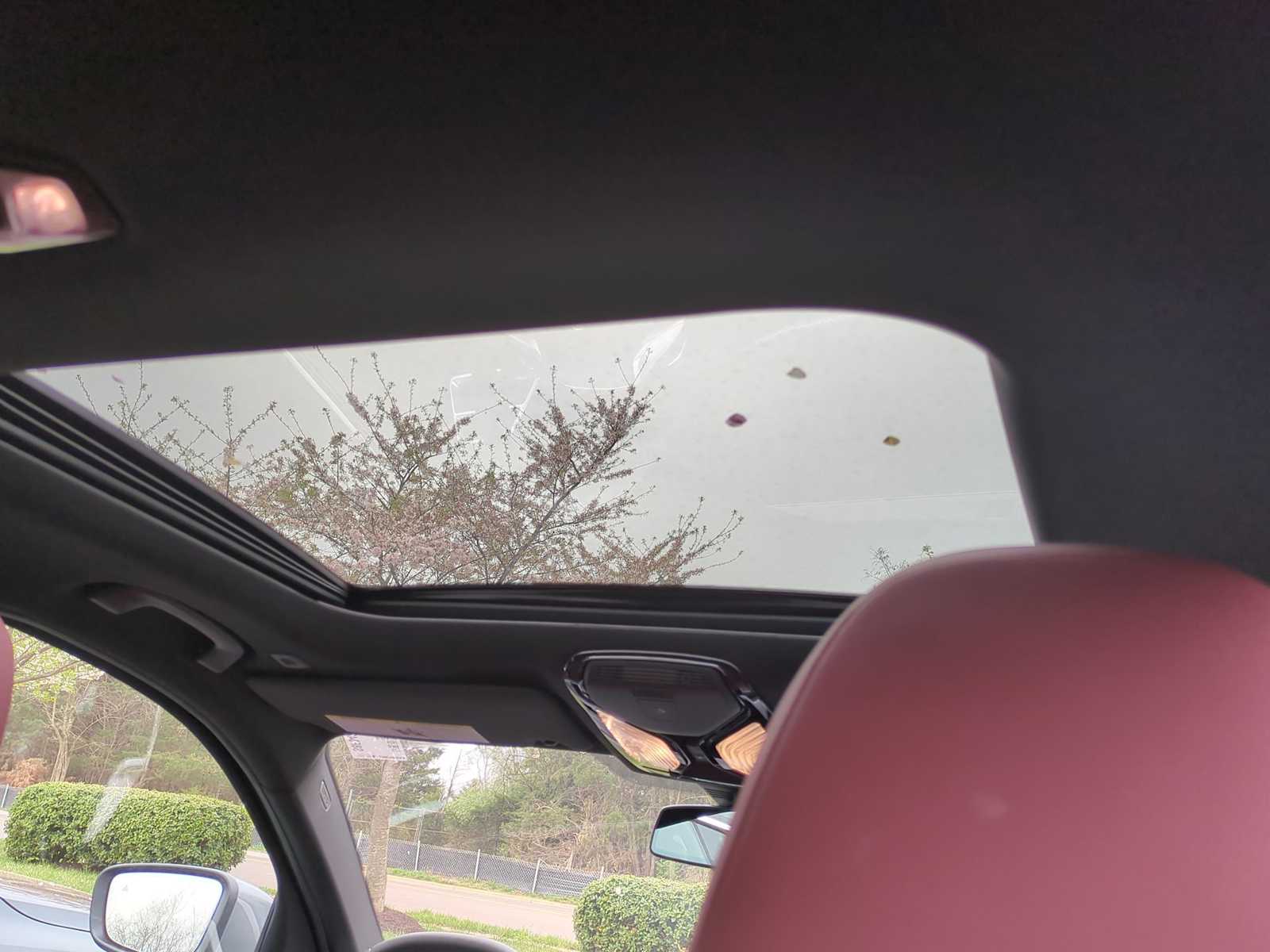 Thumbnail: 2025 BMW 3 Series - 22