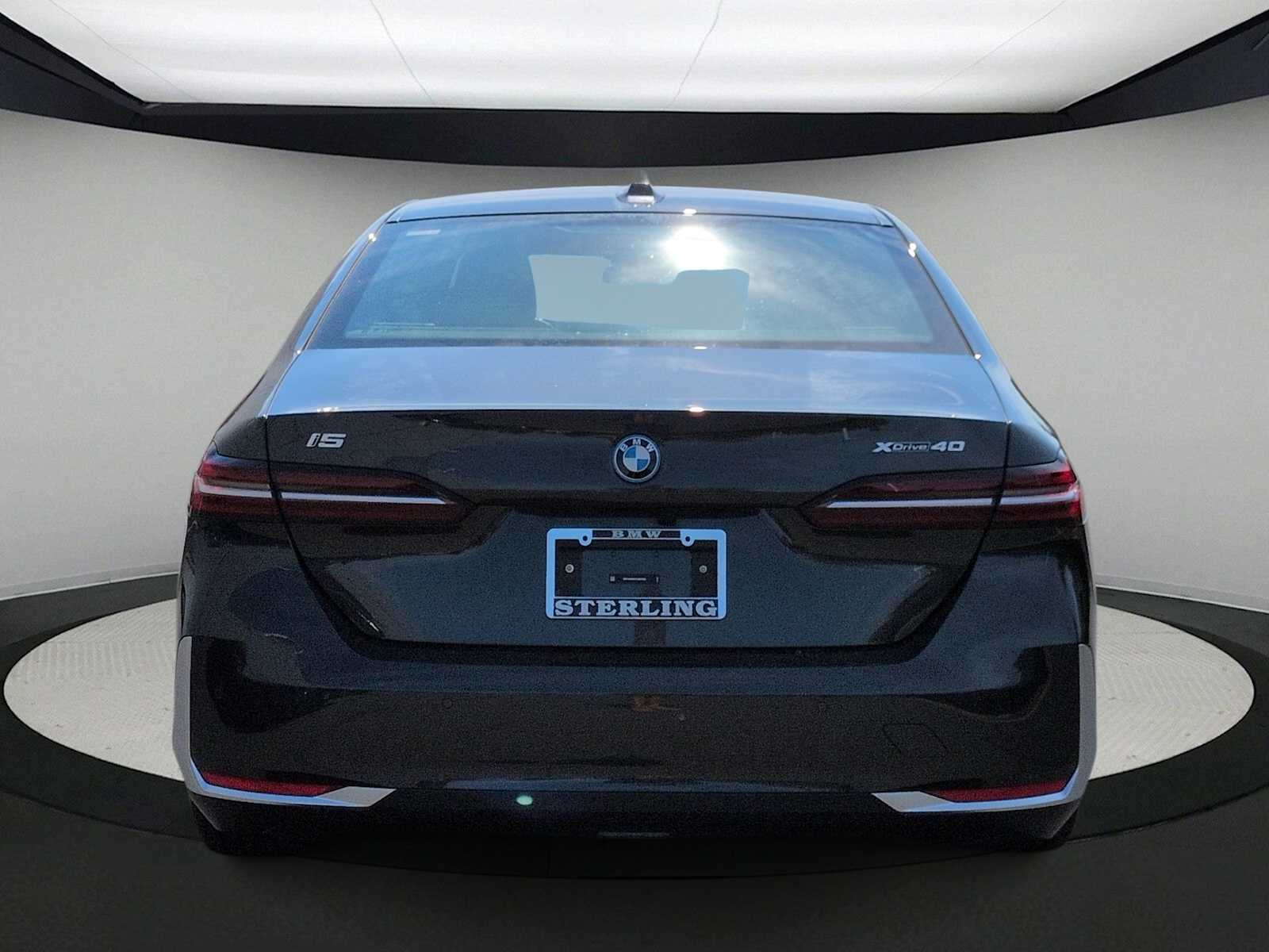 Thumbnail: 2026 BMW i5 - 7
