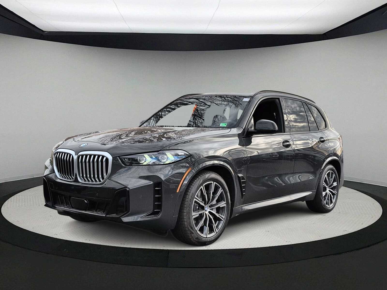 Thumbnail: 2026 BMW X5 - 4