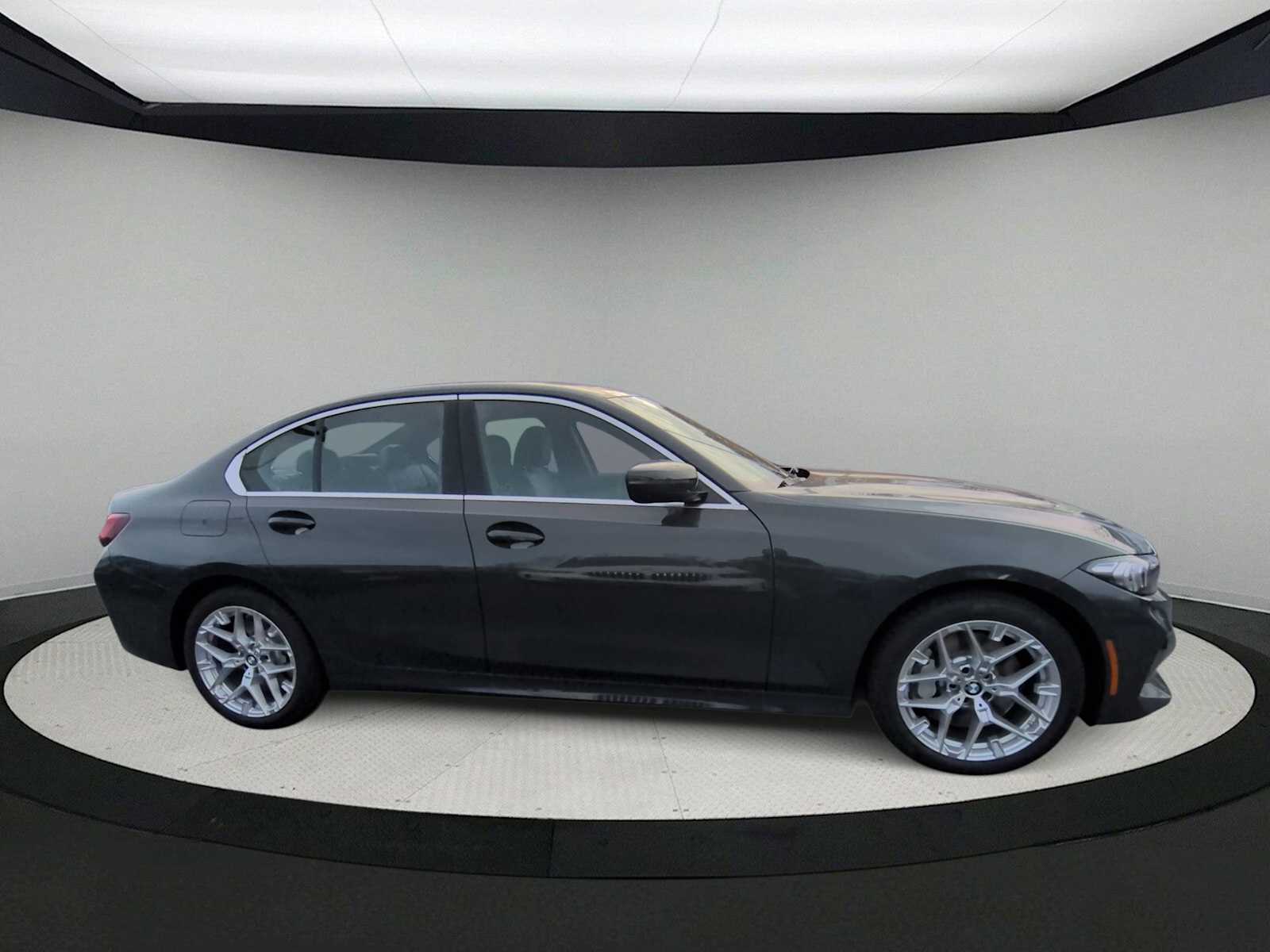 Thumbnail: 2026 BMW 3 Series - 9