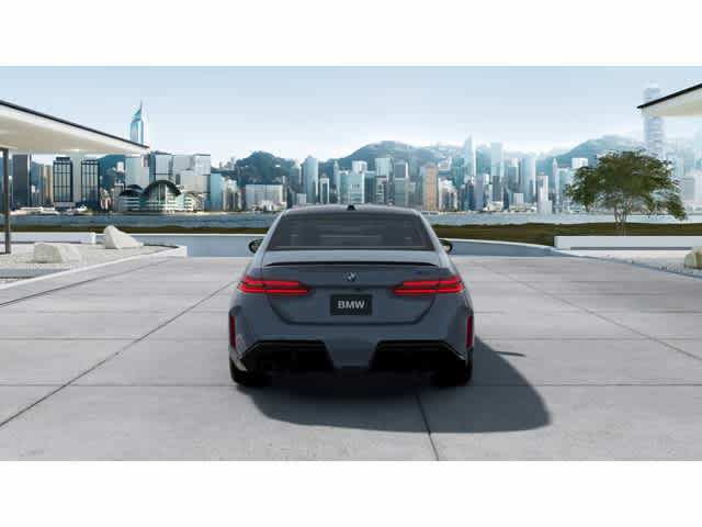 Thumbnail: 2026 BMW M5 - 5