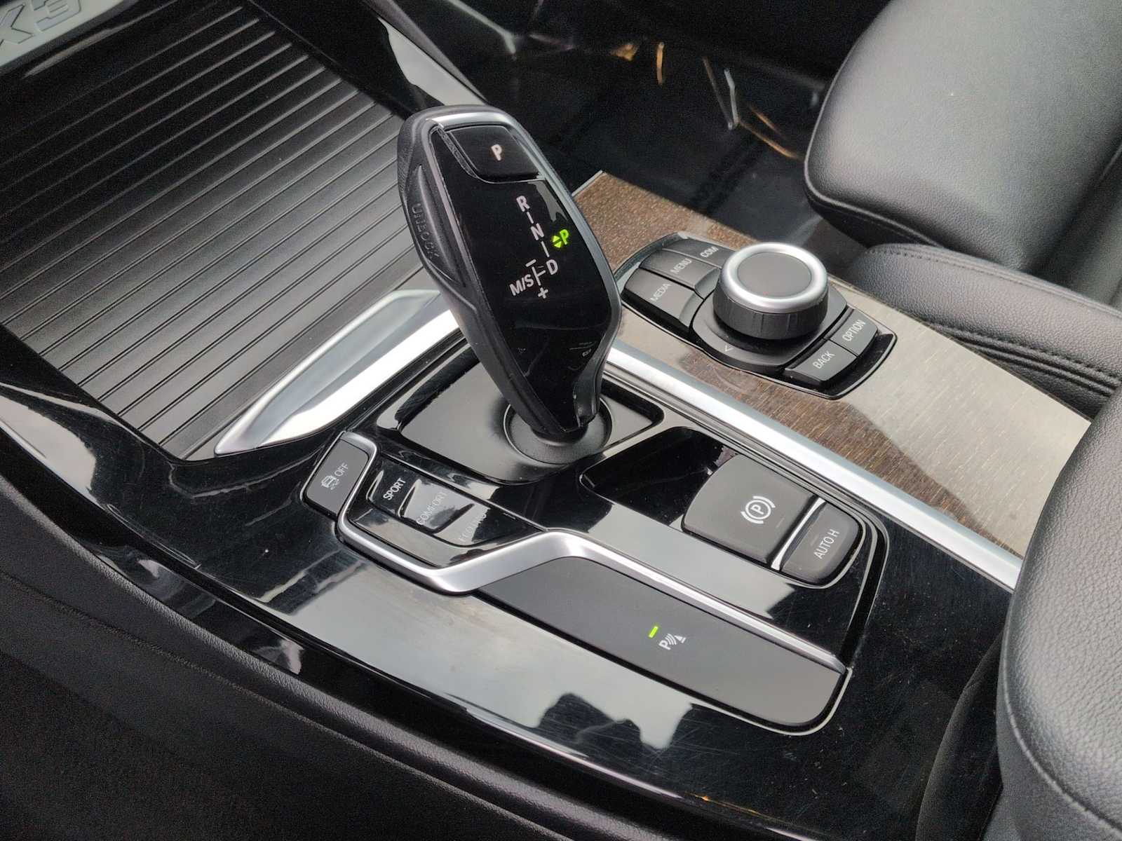 Thumbnail: 2015 Acura TLX - 33