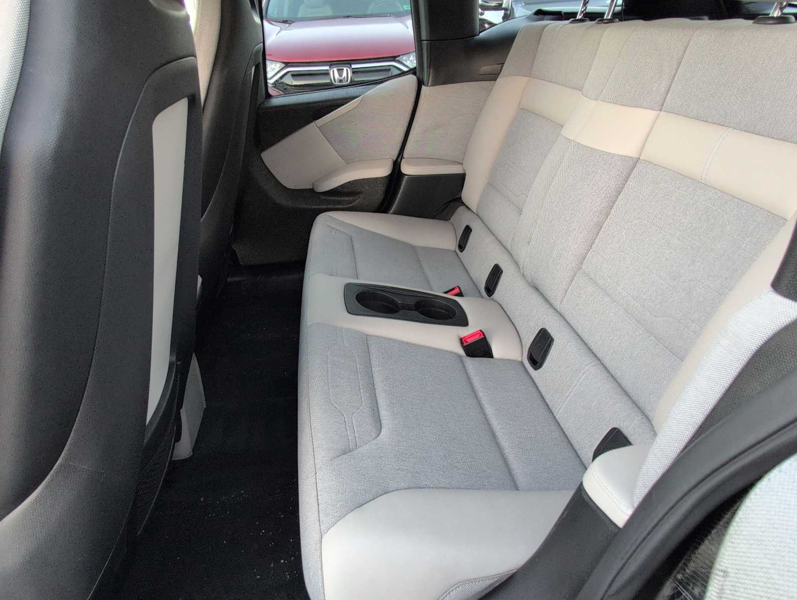 Thumbnail: 2015 BMW i3 - 18