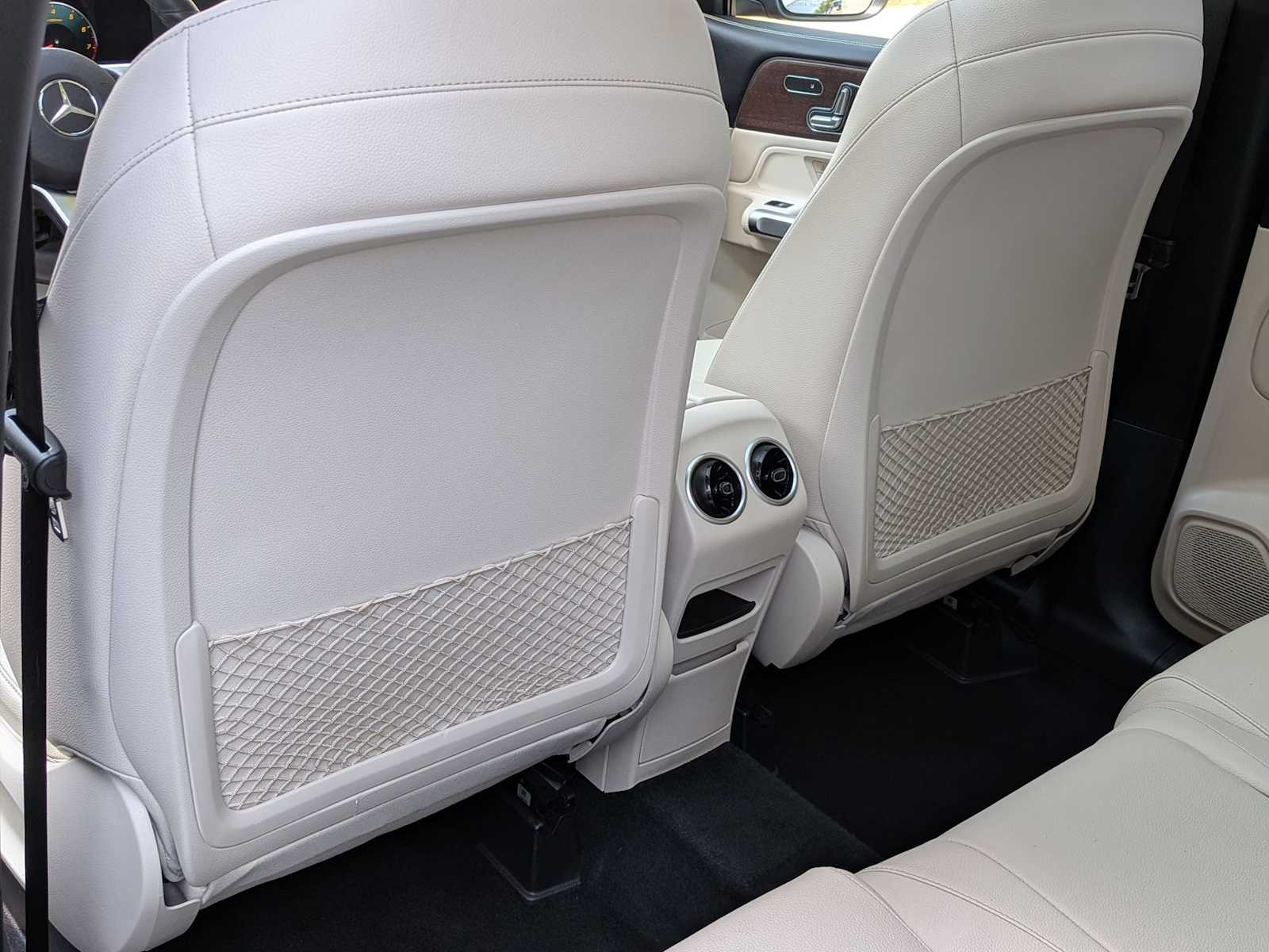 Thumbnail: 2020 Mercedes-Benz GLB - 19