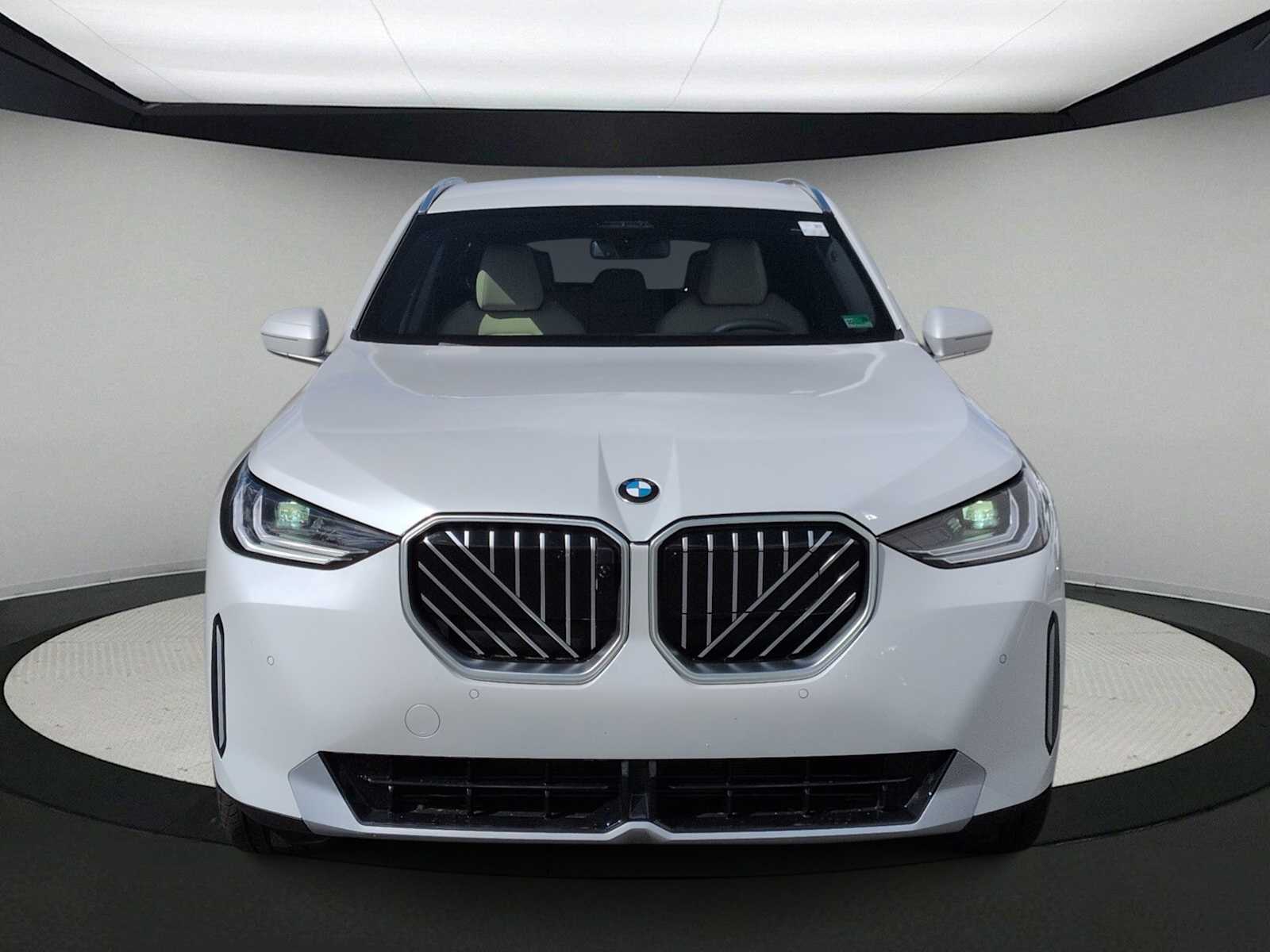 Thumbnail: 2026 BMW X3 - 3