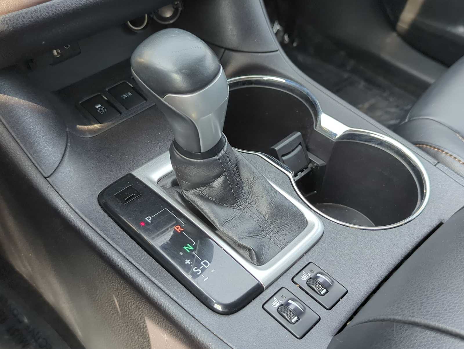2016 Toyota Highlander XLE 25