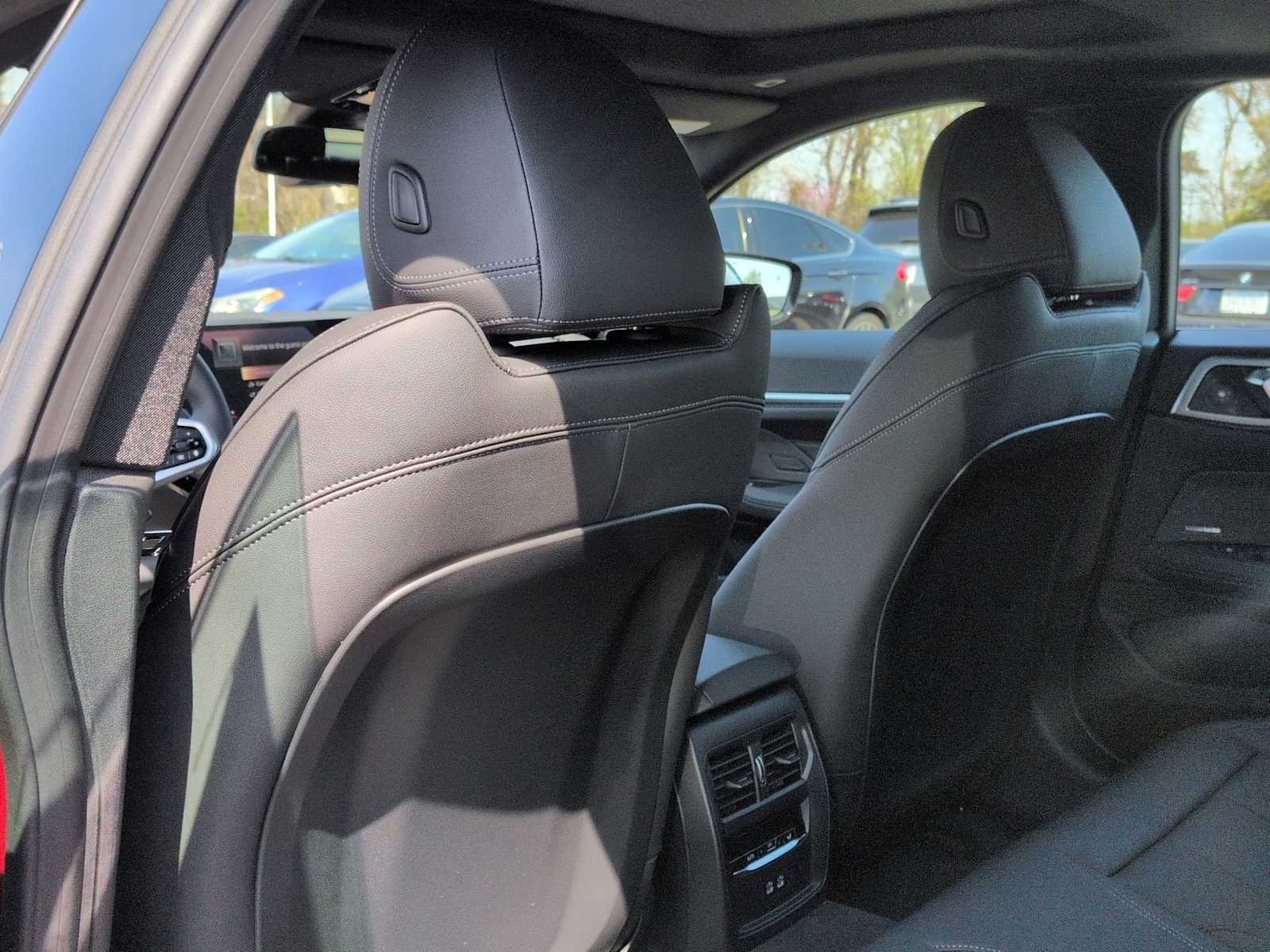 Thumbnail: 2026 BMW i4 - 19